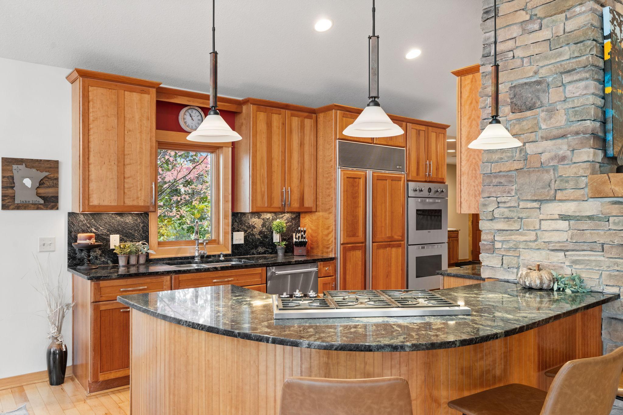 Arden Hills, Minnesota, 55112, United States, 4 Bedrooms Bedrooms, ,3 BathroomsBathrooms,Residential,Active,1973290