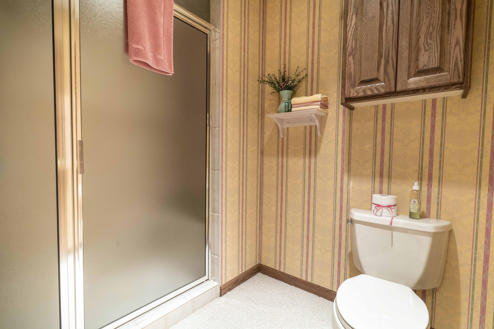 Alexandria, Minnesota, 56308, United States, 4 Bedrooms Bedrooms, ,6 BathroomsBathrooms,Residential,Active,1964256