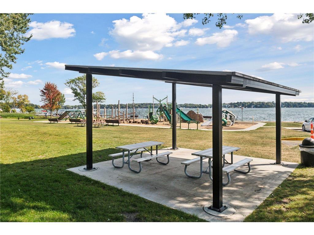 Mound, Minnesota, 55364, United States, 5 Bedrooms Bedrooms, ,4 BathroomsBathrooms,Residential,Active,1945534