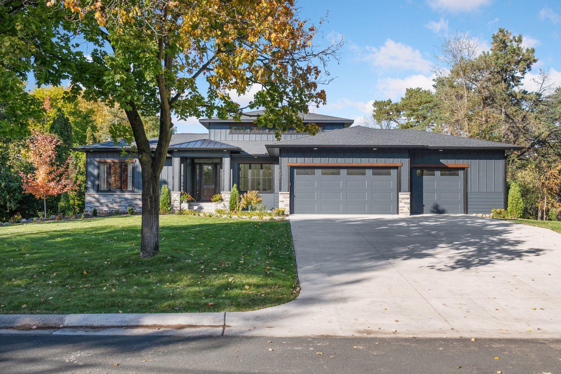 Saint Paul, Minnesota, 55118, United States, 4 Bedrooms Bedrooms, ,4 BathroomsBathrooms,Residential,Active,1973547