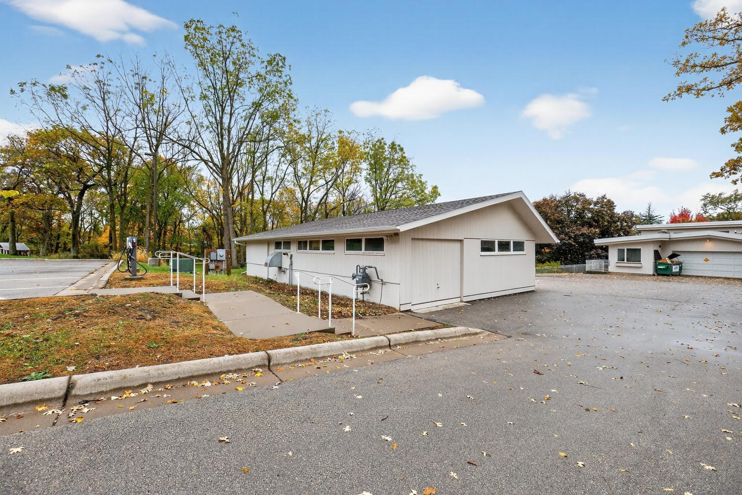 Rochester, Minnesota, 55902, United States, 10 Bedrooms Bedrooms, ,6 BathroomsBathrooms,Residential,Active,1970931