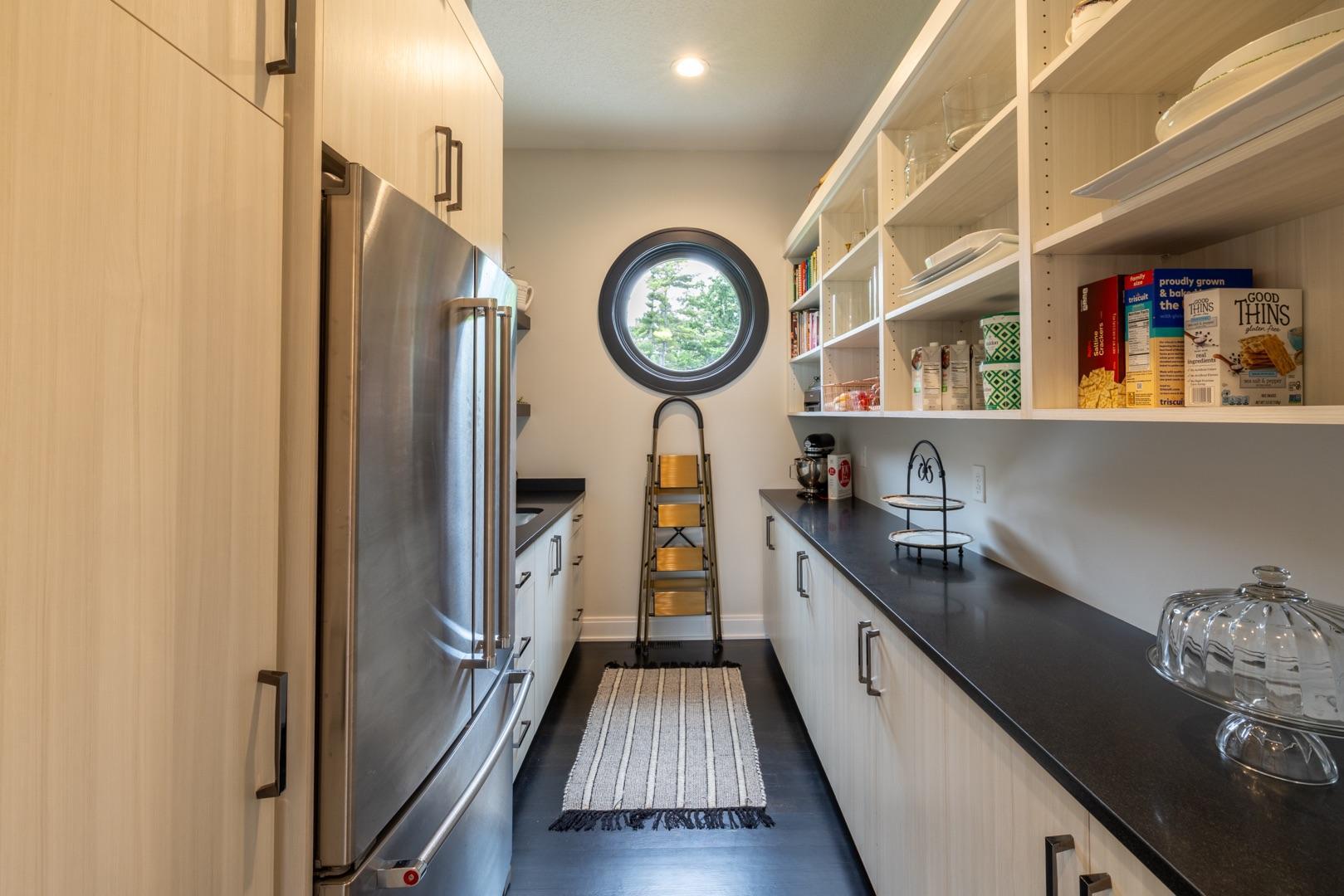 Rochester, Minnesota, 55902, United States, 4 Bedrooms Bedrooms, ,4 BathroomsBathrooms,Residential,Active,1853329