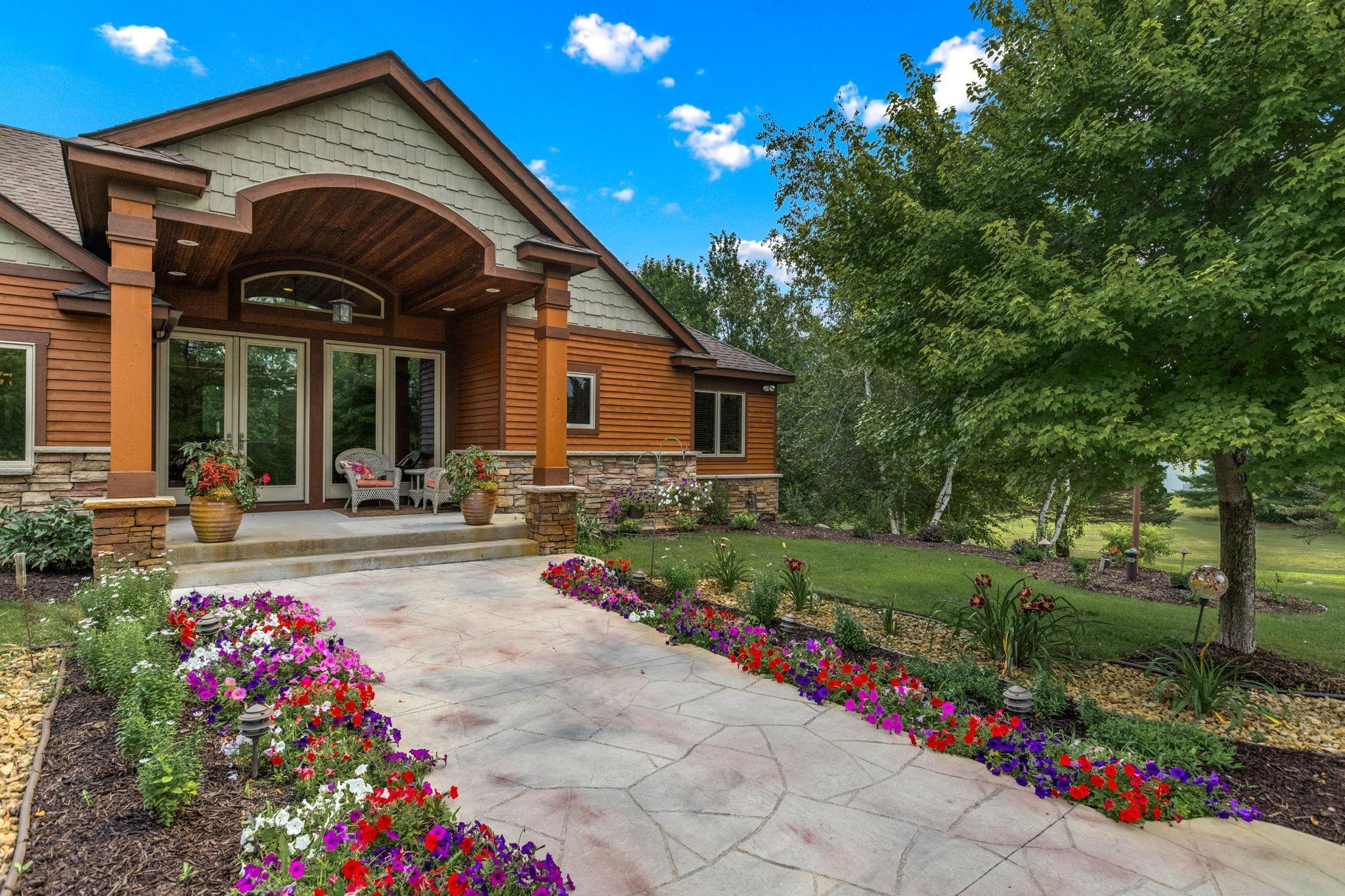 Rogers, Minnesota, 55374, United States, 5 Bedrooms Bedrooms, ,5 BathroomsBathrooms,Residential,Active,1914592