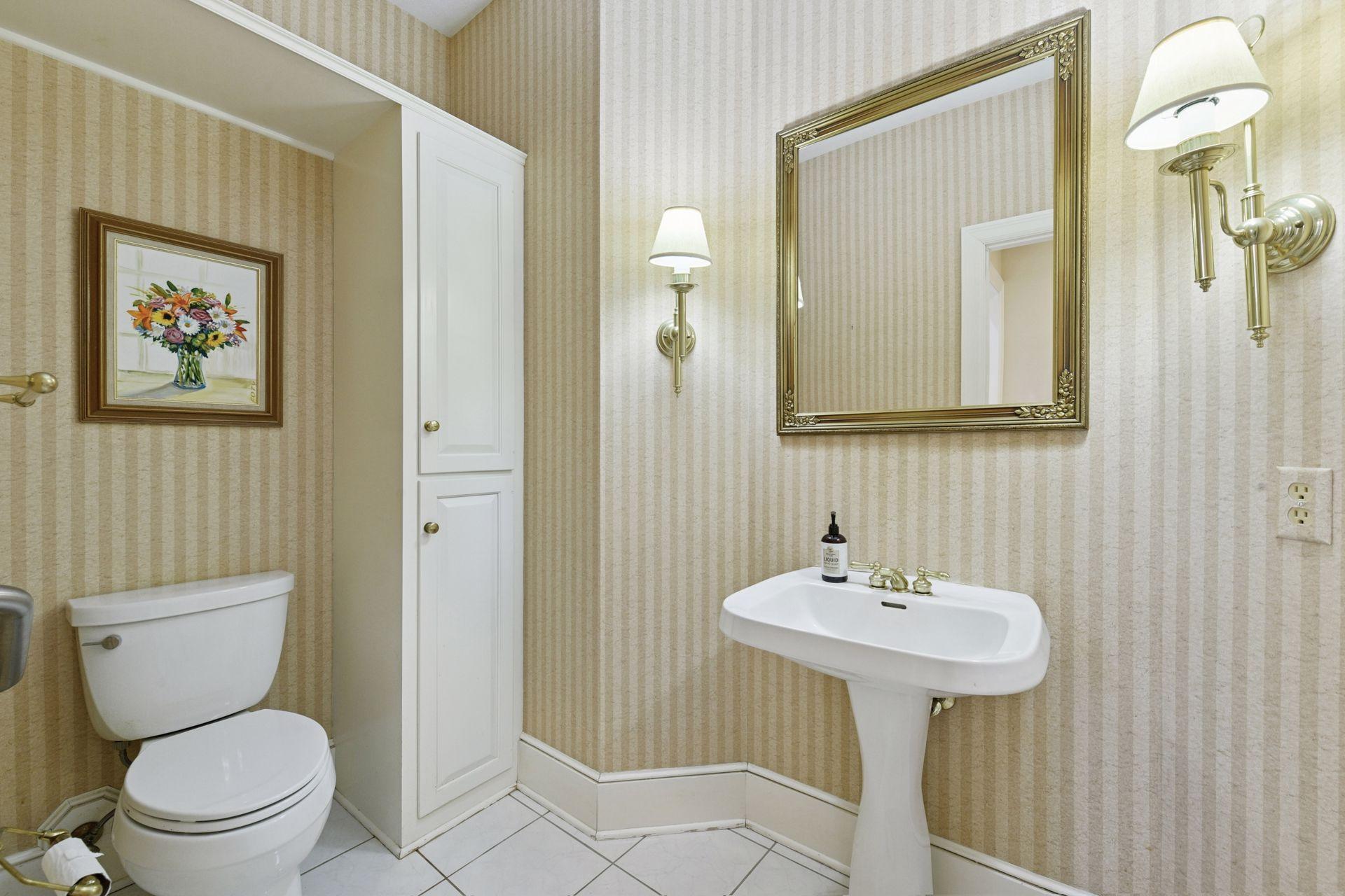 Excelsior, Minnesota, 55331, United States, 4 Bedrooms Bedrooms, ,4 BathroomsBathrooms,Residential,Active,1996287