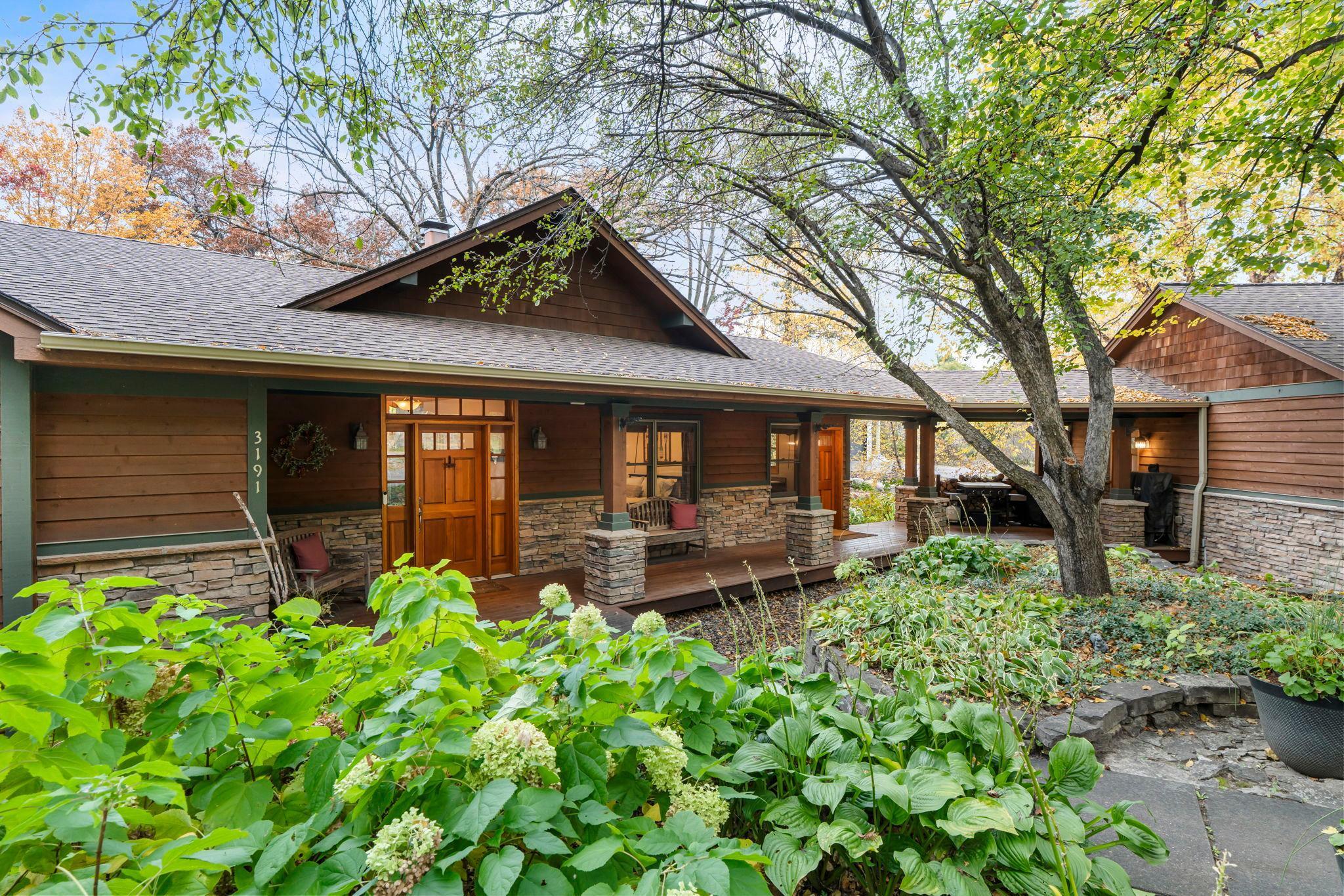 Arden Hills, Minnesota, 55112, United States, 4 Bedrooms Bedrooms, ,3 BathroomsBathrooms,Residential,Active,1973290