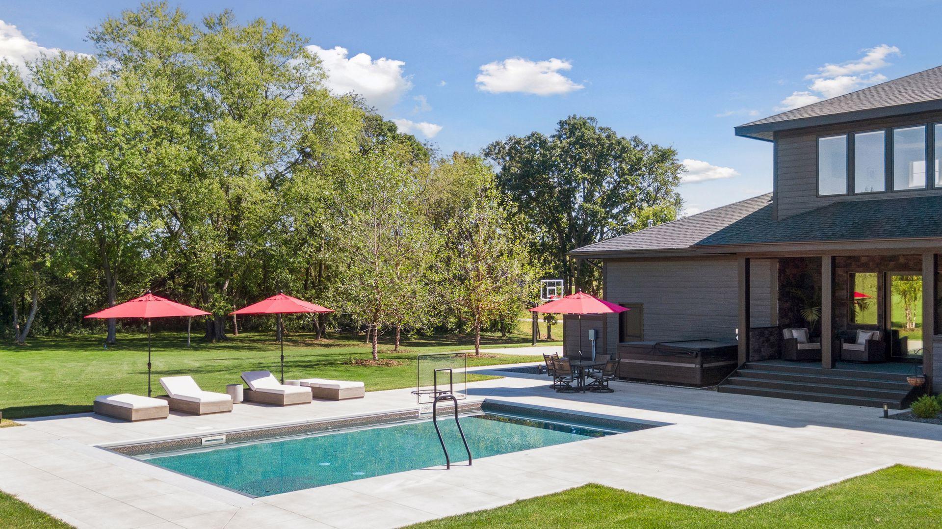 Rochester, Minnesota, 55902, United States, 4 Bedrooms Bedrooms, ,6 BathroomsBathrooms,Residential,Active,1953260