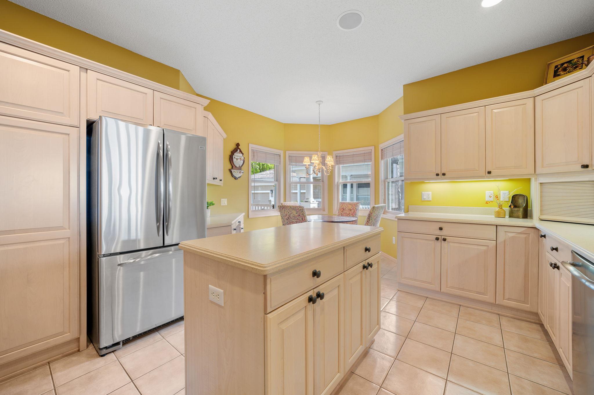 Wayzata, Minnesota, 55391, United States, 4 Bedrooms Bedrooms, ,3 BathroomsBathrooms,Residential,Active,1953718