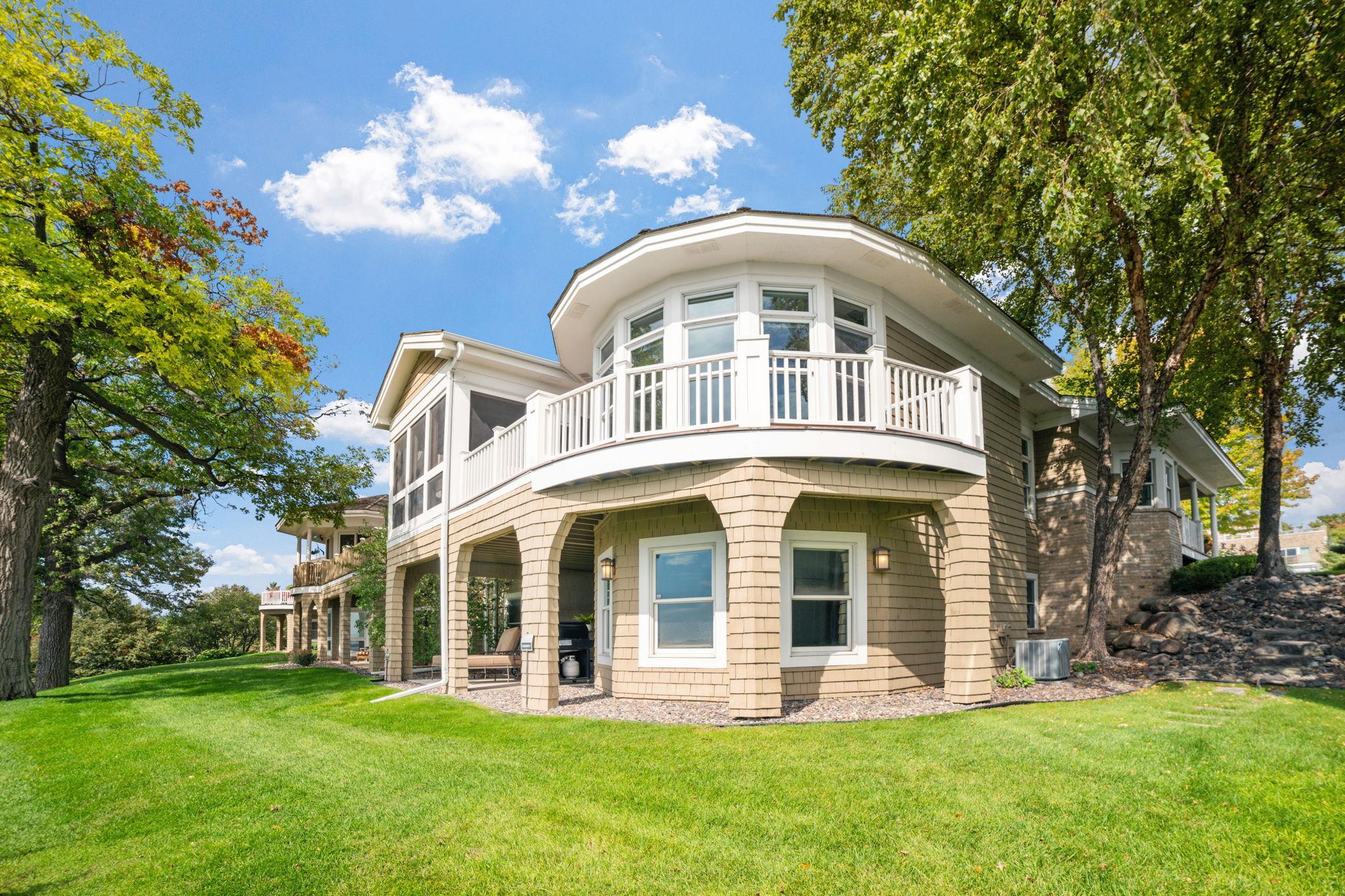 Wayzata, Minnesota, 55391, United States, 4 Bedrooms Bedrooms, ,3 BathroomsBathrooms,Residential,Active,1953718