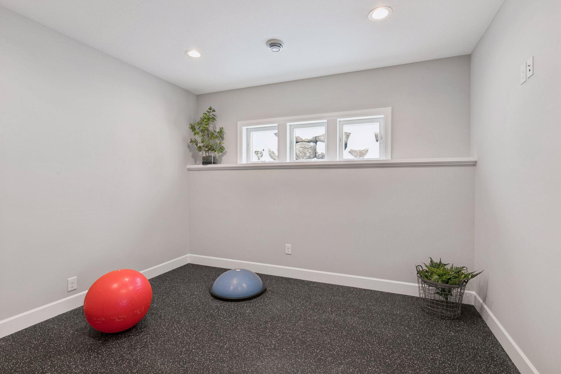 Shoreview, Minnesota, 55126, United States, ,3 BathroomsBathrooms,Residential,Active,1756330