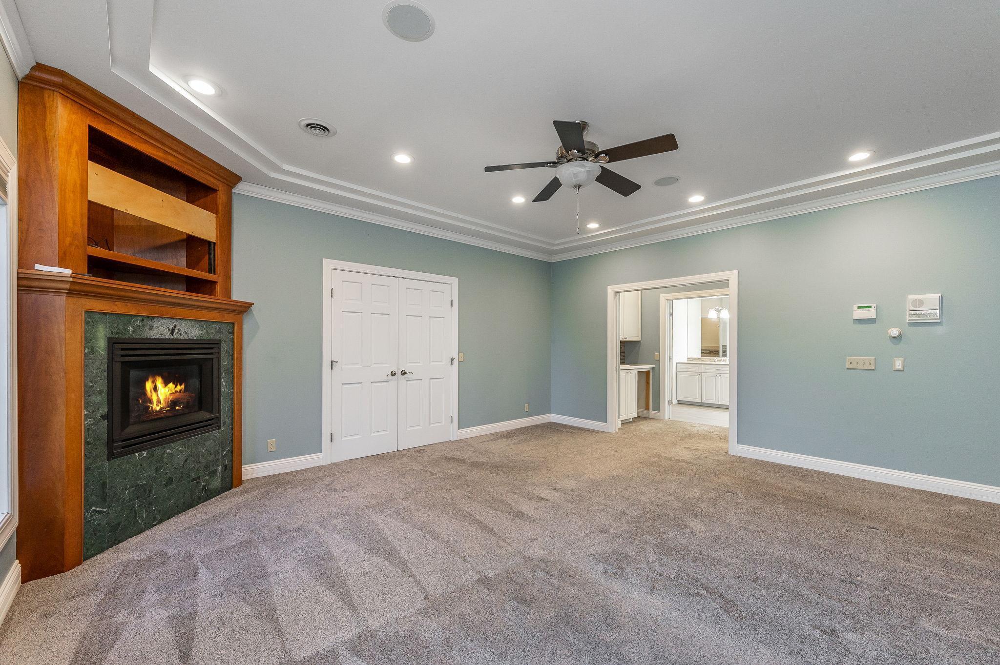 Fairmont, Minnesota, 56031, United States, 5 Bedrooms Bedrooms, ,6 BathroomsBathrooms,Residential,Active,1953012