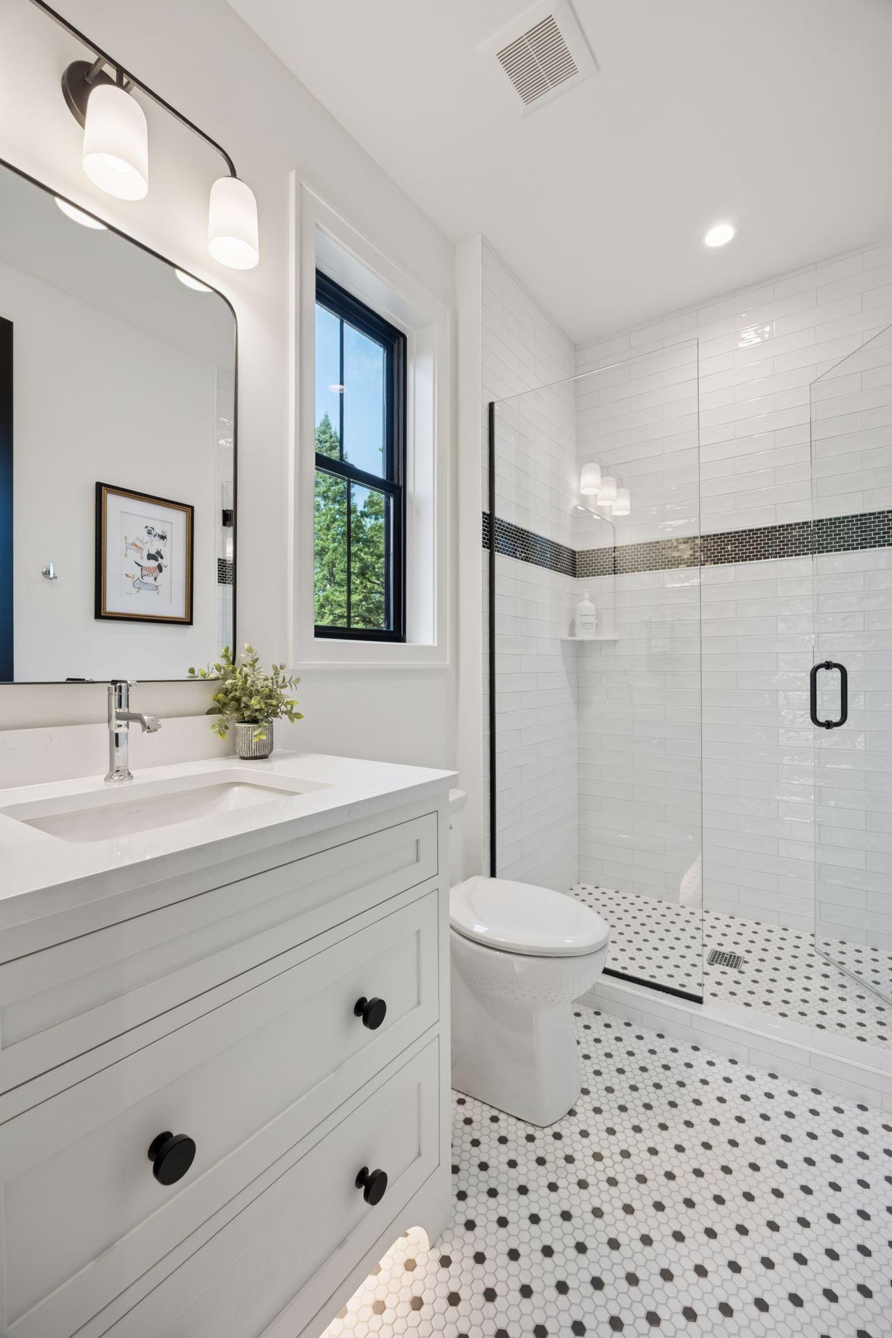 Minneapolis, Minnesota, 55424, United States, 5 Bedrooms Bedrooms, ,6 BathroomsBathrooms,Residential,Active,1920221