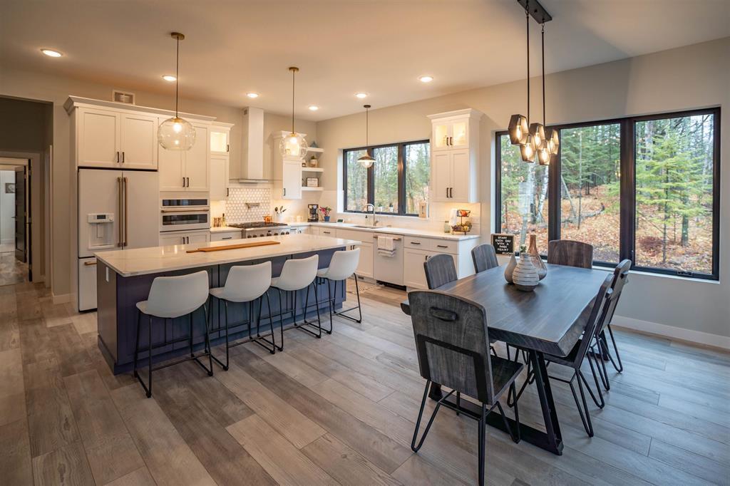 Duluth, Minnesota, 55811, United States, 3 Bedrooms Bedrooms, ,3 BathroomsBathrooms,Residential,Active,1963384