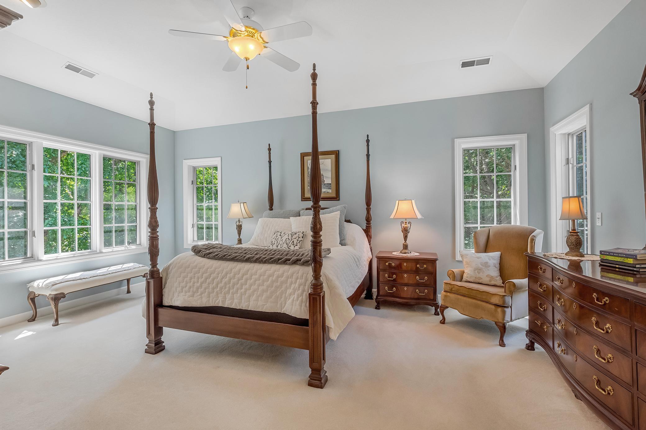 Stillwater, Minnesota, 55082, United States, 6 Bedrooms Bedrooms, ,5 BathroomsBathrooms,Residential,Active,1834479