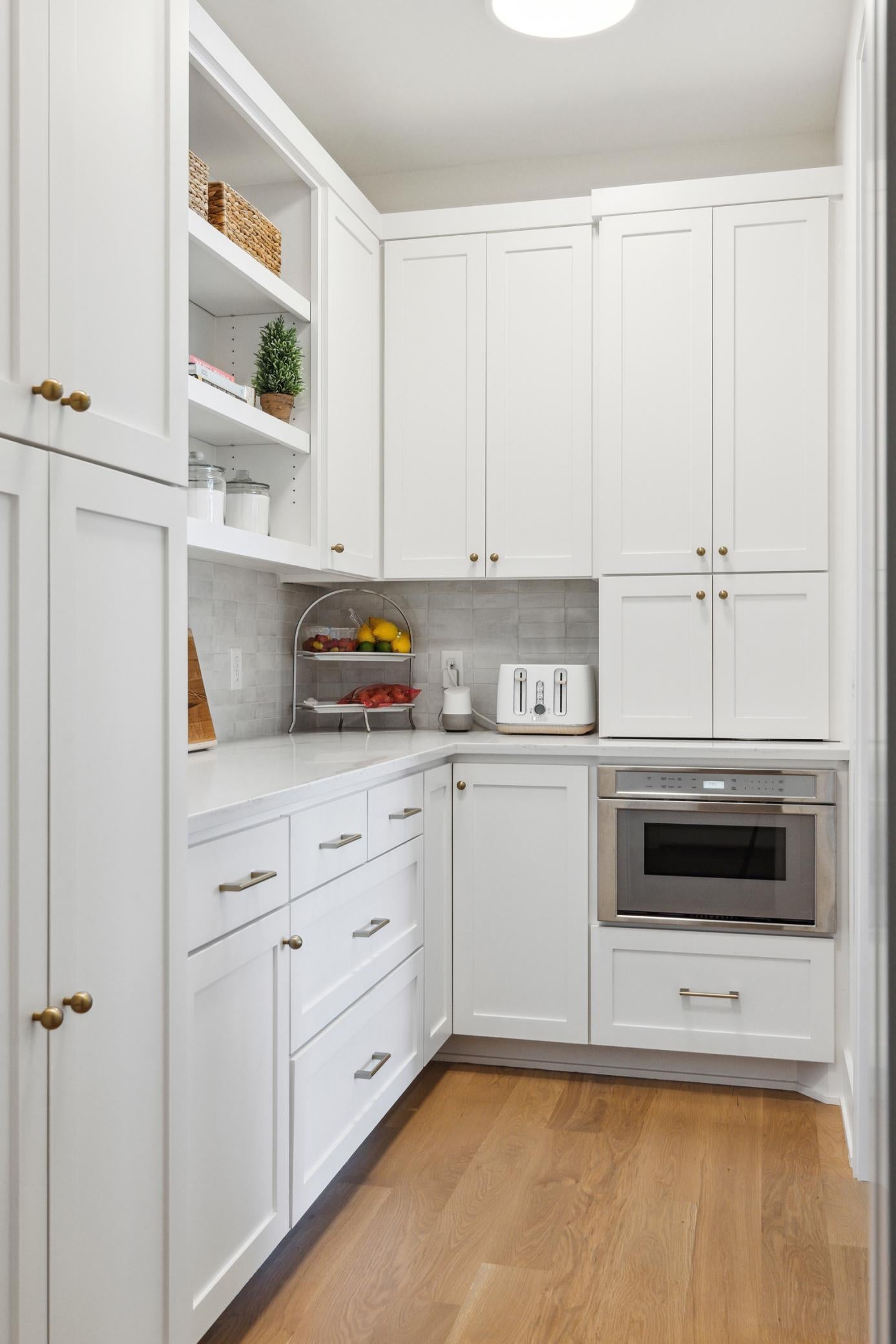 Minnetonka, Minnesota, 55305, United States, 5 Bedrooms Bedrooms, ,5 BathroomsBathrooms,Residential,Active,2006847