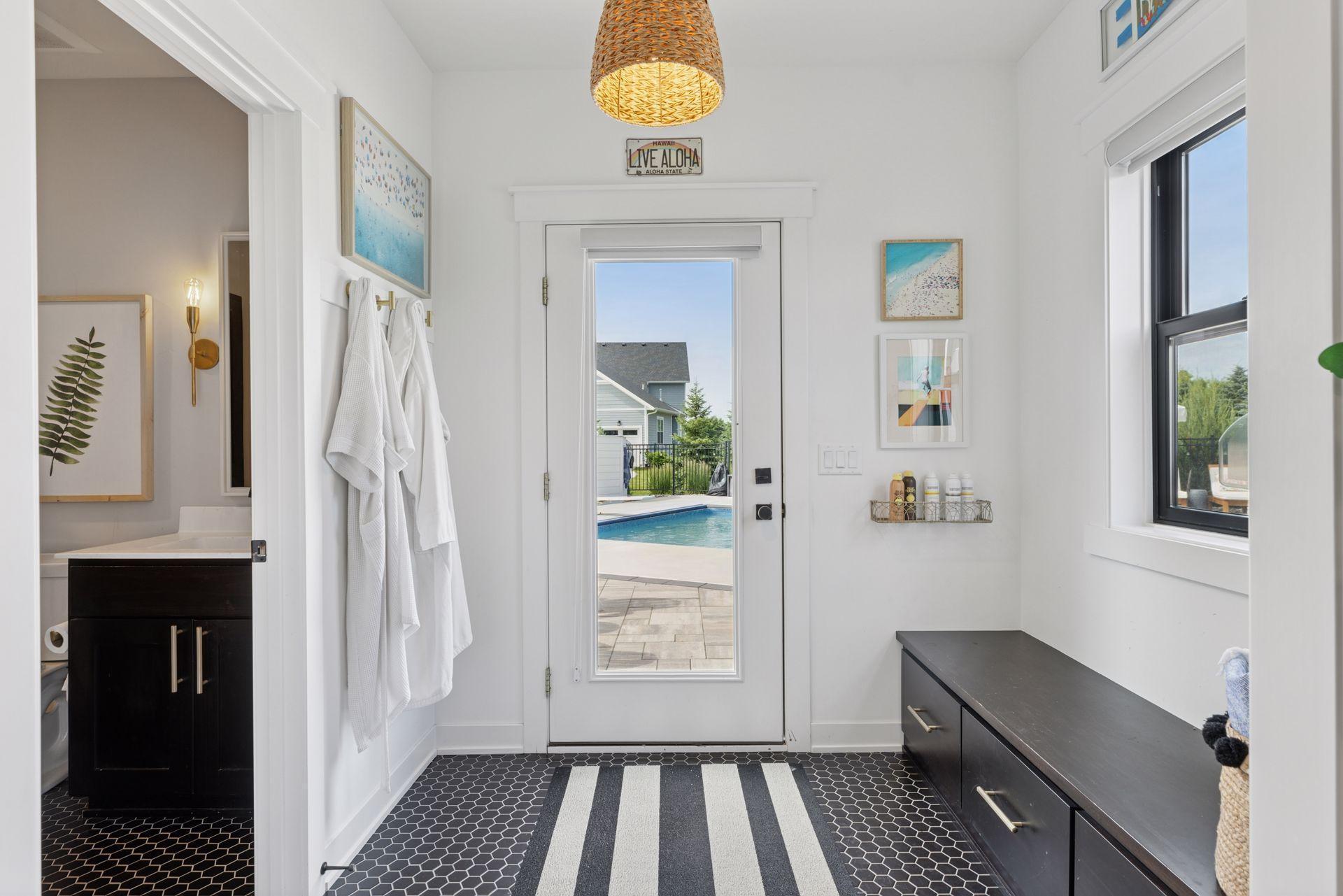 Woodbury, Minnesota, 55129, United States, 6 Bedrooms Bedrooms, ,6 BathroomsBathrooms,Residential,Active,1871286