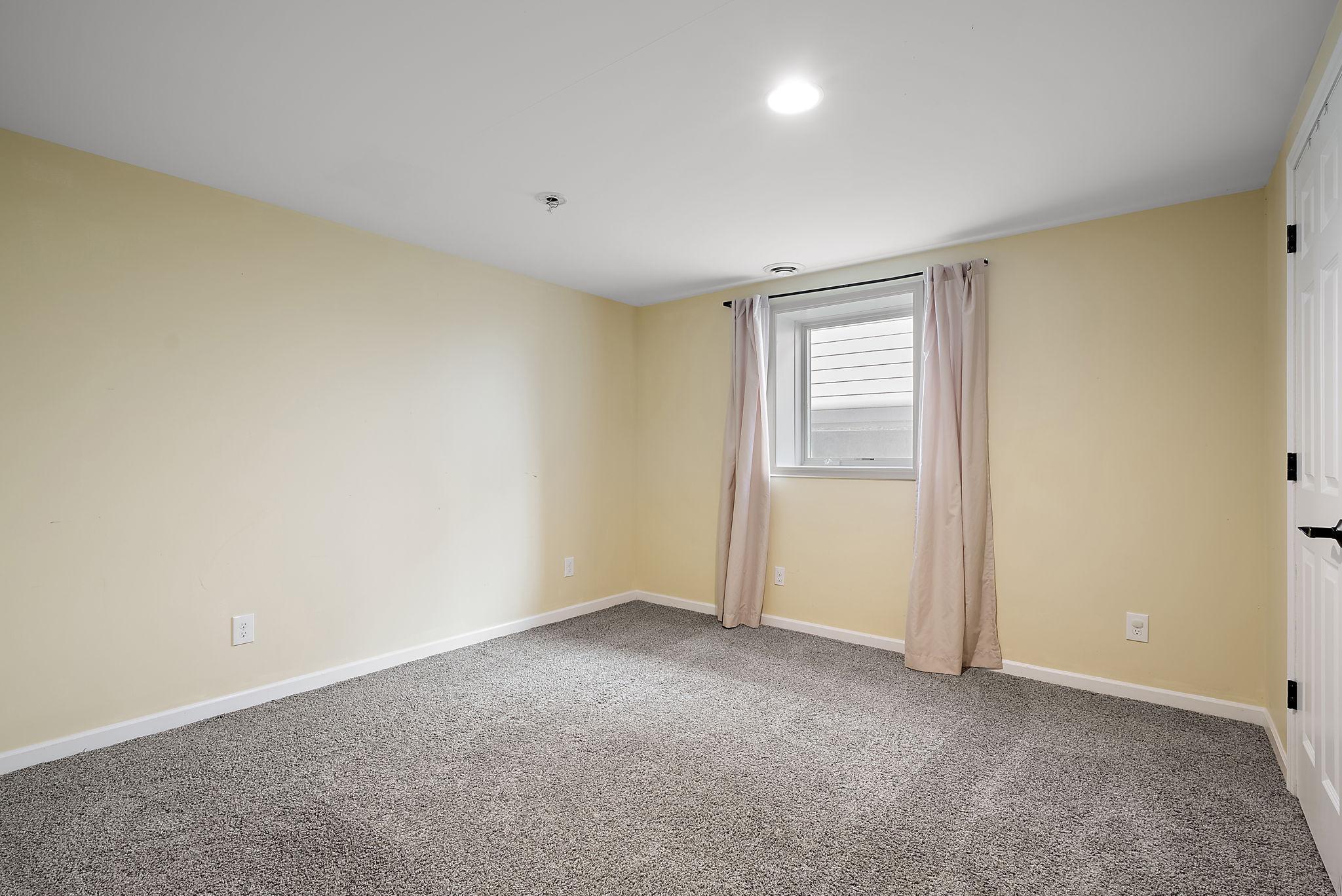 Minneapolis, Minnesota, 55424, United States, 5 Bedrooms Bedrooms, ,6 BathroomsBathrooms,Residential,Active,1936394