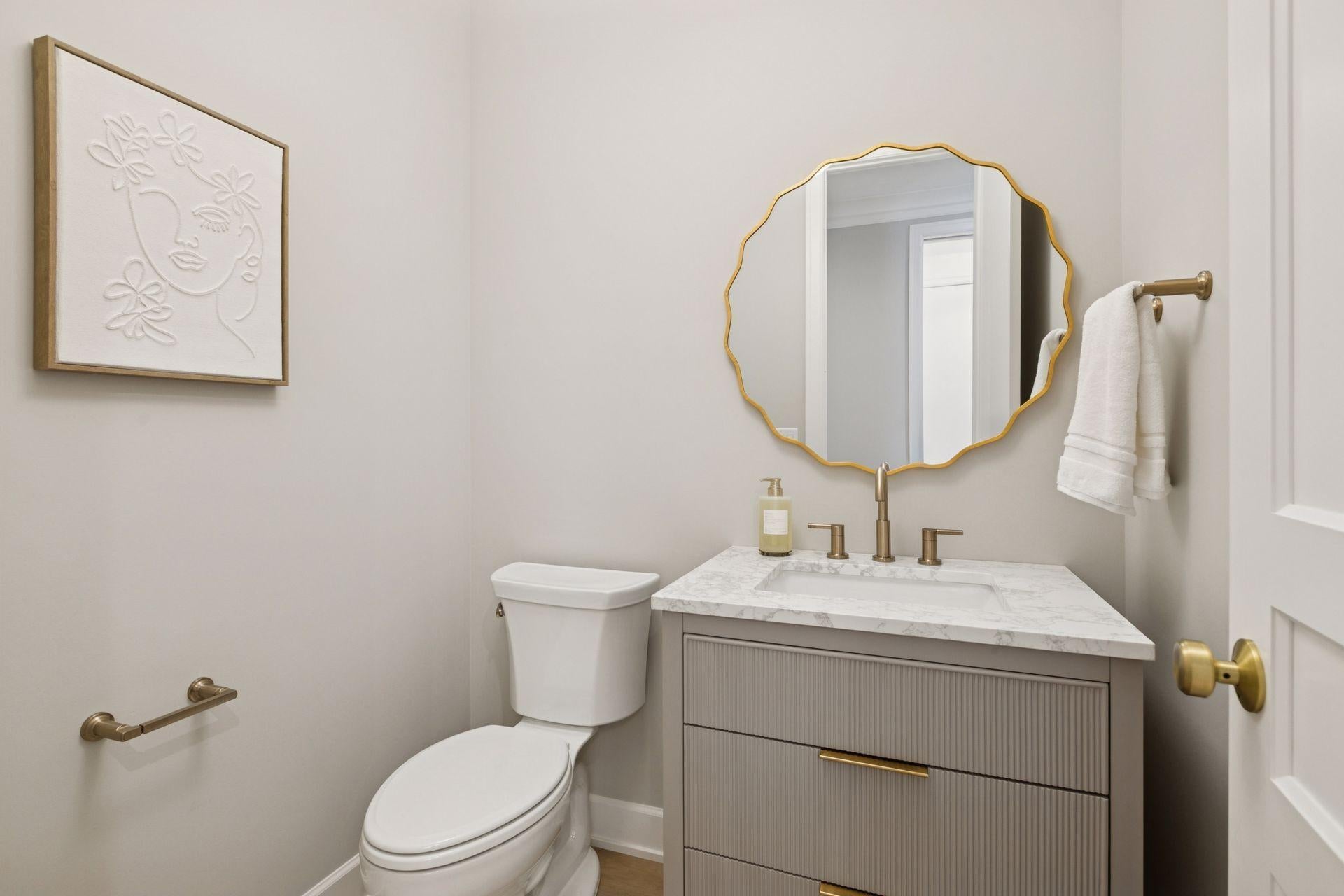 Shoreview, Minnesota, 55126, United States, ,3 BathroomsBathrooms,Residential,Active,1756330