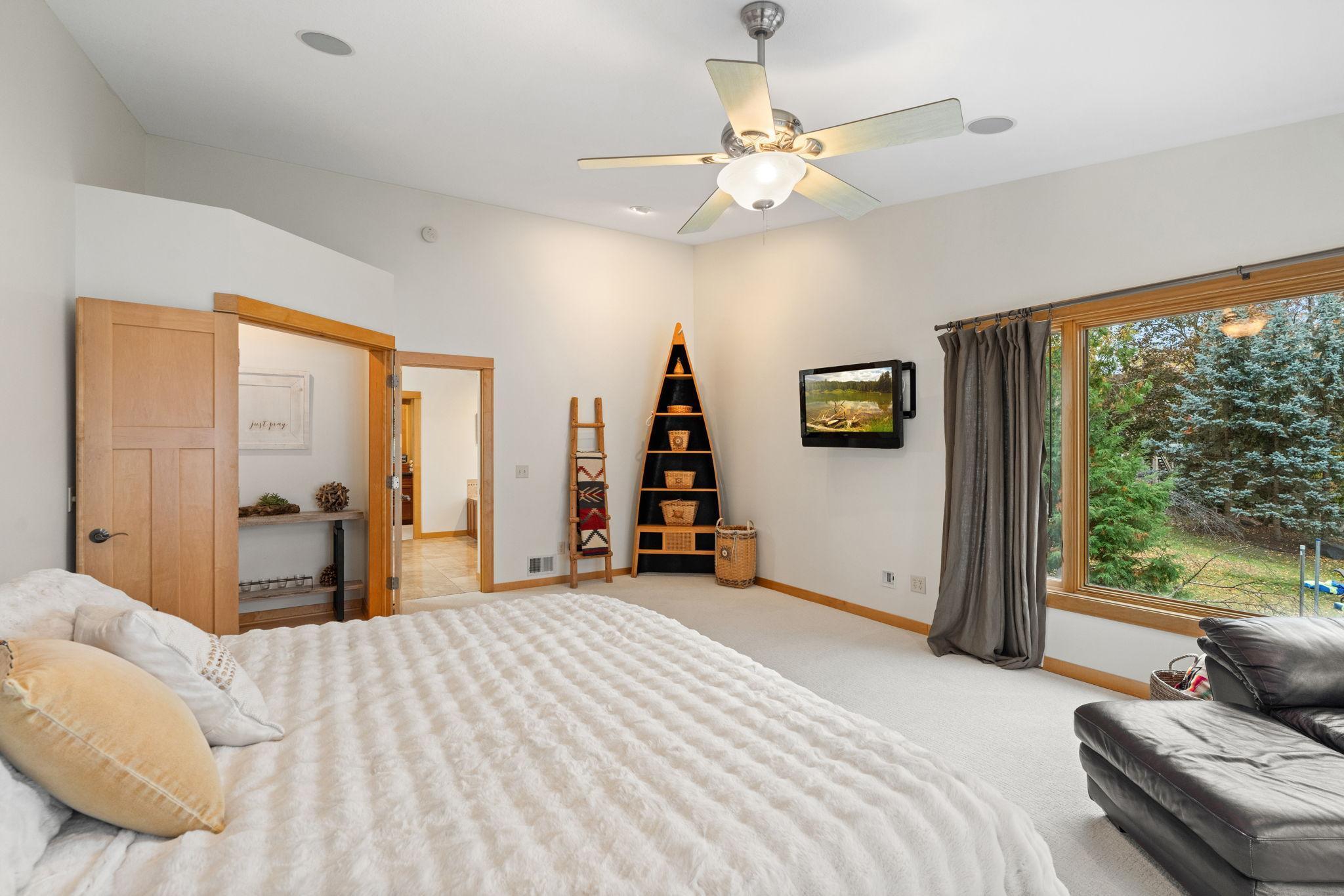 Arden Hills, Minnesota, 55112, United States, 4 Bedrooms Bedrooms, ,3 BathroomsBathrooms,Residential,Active,1973290