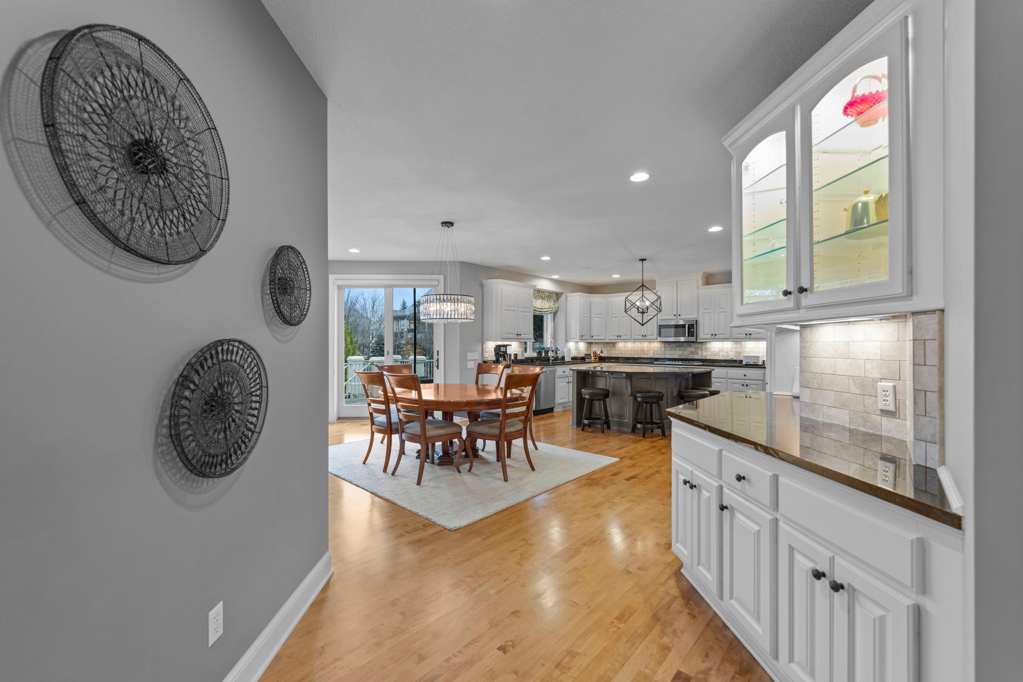 Eden Prairie, Minnesota, 55347, United States, 5 Bedrooms Bedrooms, ,6 BathroomsBathrooms,Residential,Active,1997621