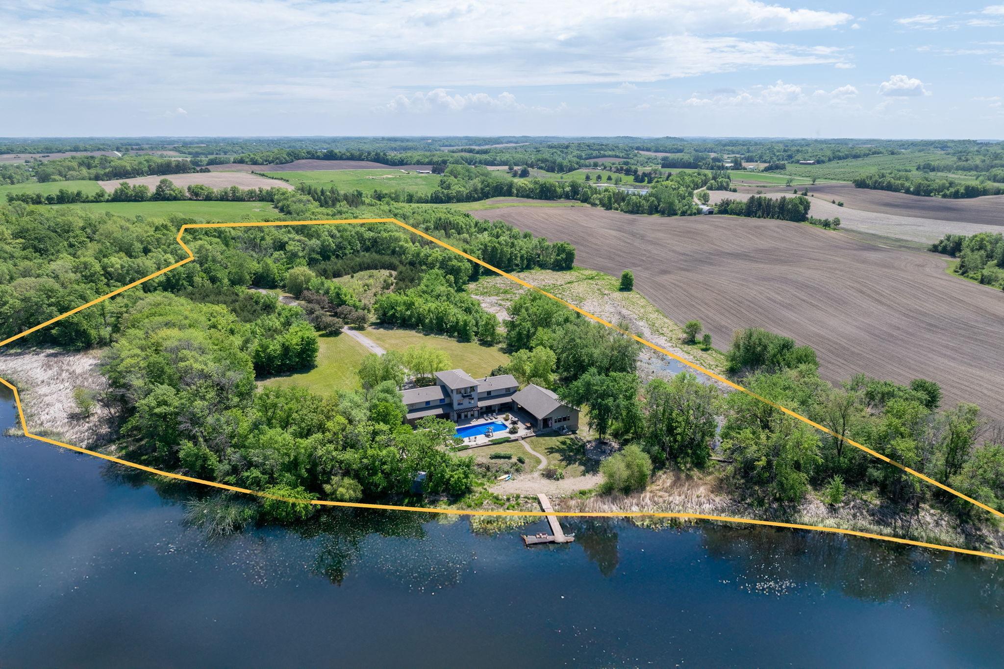 Elysian, Minnesota, 56028, United States, 6 Bedrooms Bedrooms, ,6 BathroomsBathrooms,Residential,Active,1831792