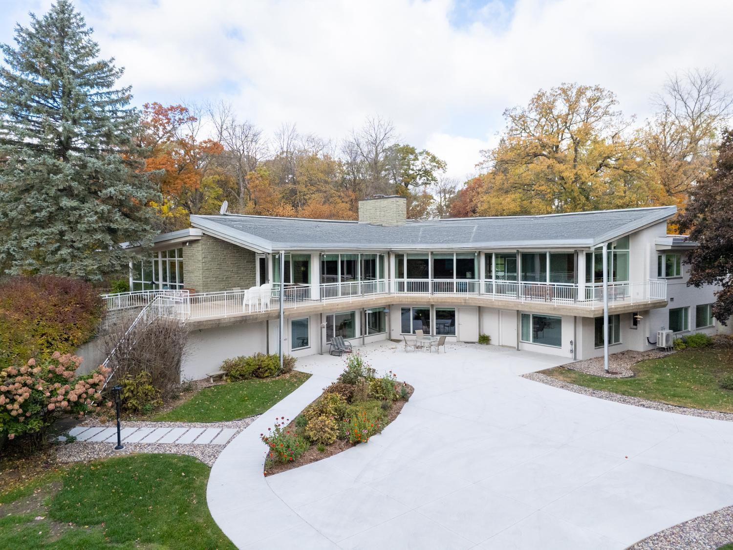 Rochester, Minnesota, 55902, United States, 10 Bedrooms Bedrooms, ,6 BathroomsBathrooms,Residential,Active,1970931