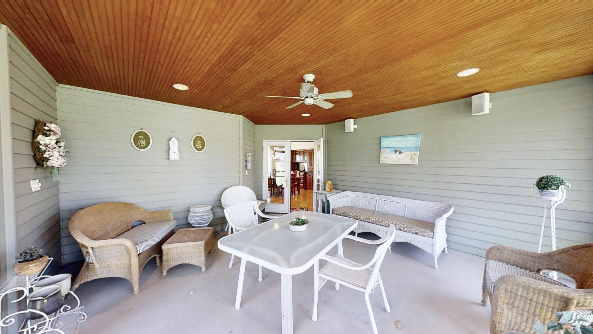 Northfield, Minnesota, 55057, United States, 3 Bedrooms Bedrooms, ,3 BathroomsBathrooms,Residential,Active,1920261