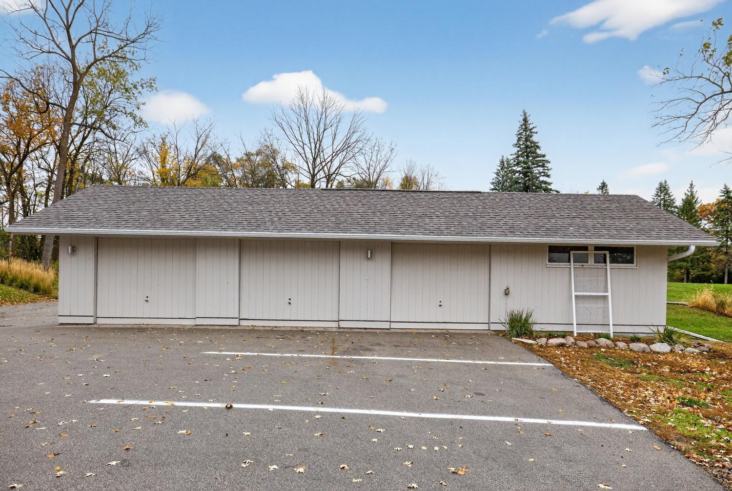 Rochester, Minnesota, 55902, United States, 10 Bedrooms Bedrooms, ,6 BathroomsBathrooms,Residential,Active,1970931