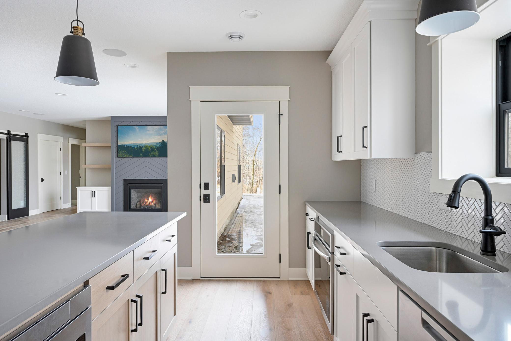 Prior Lake, Minnesota, 55372, United States, 5 Bedrooms Bedrooms, ,5 BathroomsBathrooms,Residential,Active,1989755