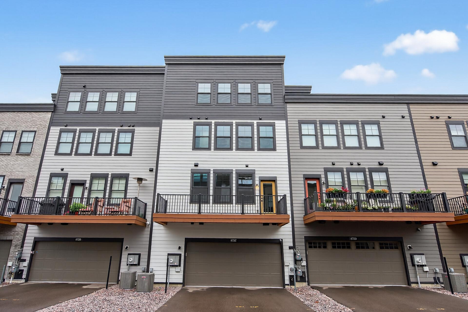 Saint Paul, Minnesota, 55116, United States, 4 Bedrooms Bedrooms, ,4 BathroomsBathrooms,Residential,Active,2003561