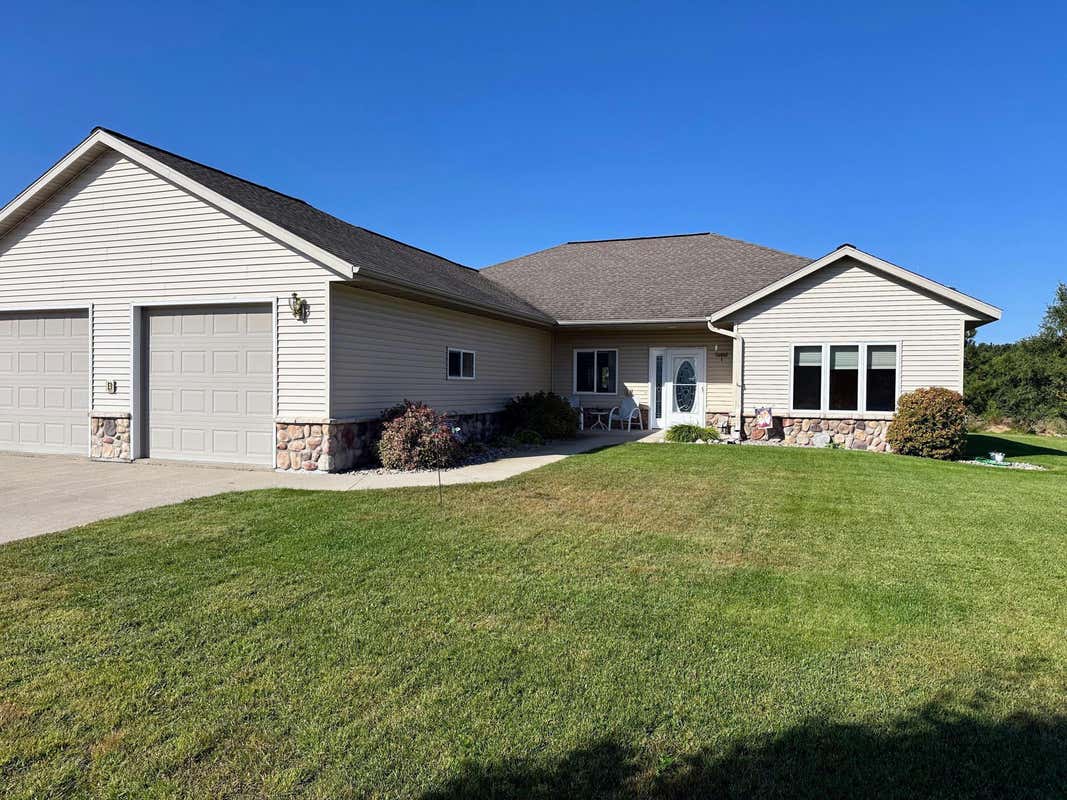 1015 7TH AVE NE, PERHAM, MN 56573, photo 1 of 39