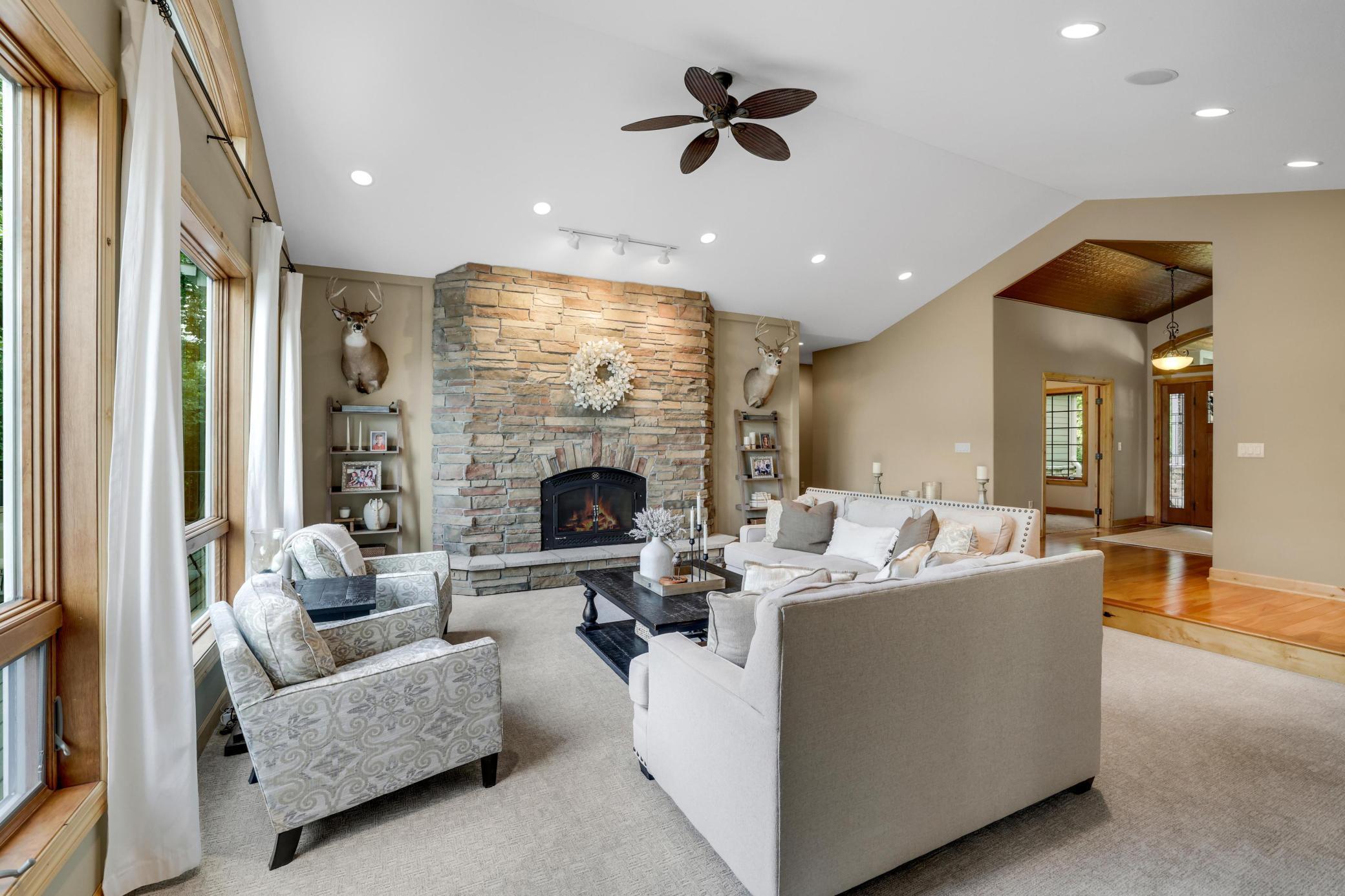 Prescott, Wisconsin, 54021, United States, 5 Bedrooms Bedrooms, ,4 BathroomsBathrooms,Residential,Active,1922293