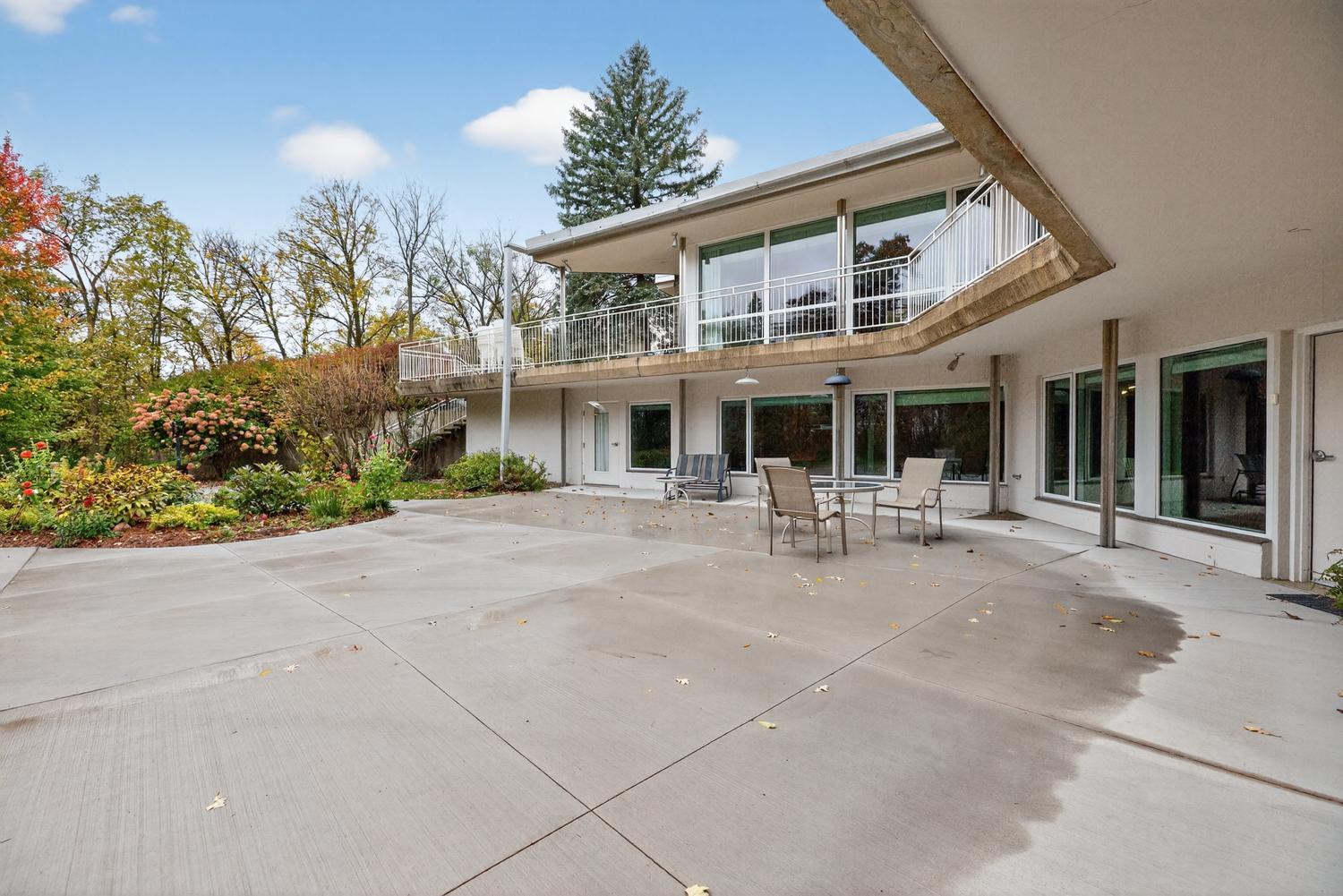 Rochester, Minnesota, 55902, United States, 10 Bedrooms Bedrooms, ,6 BathroomsBathrooms,Residential,Active,1970931