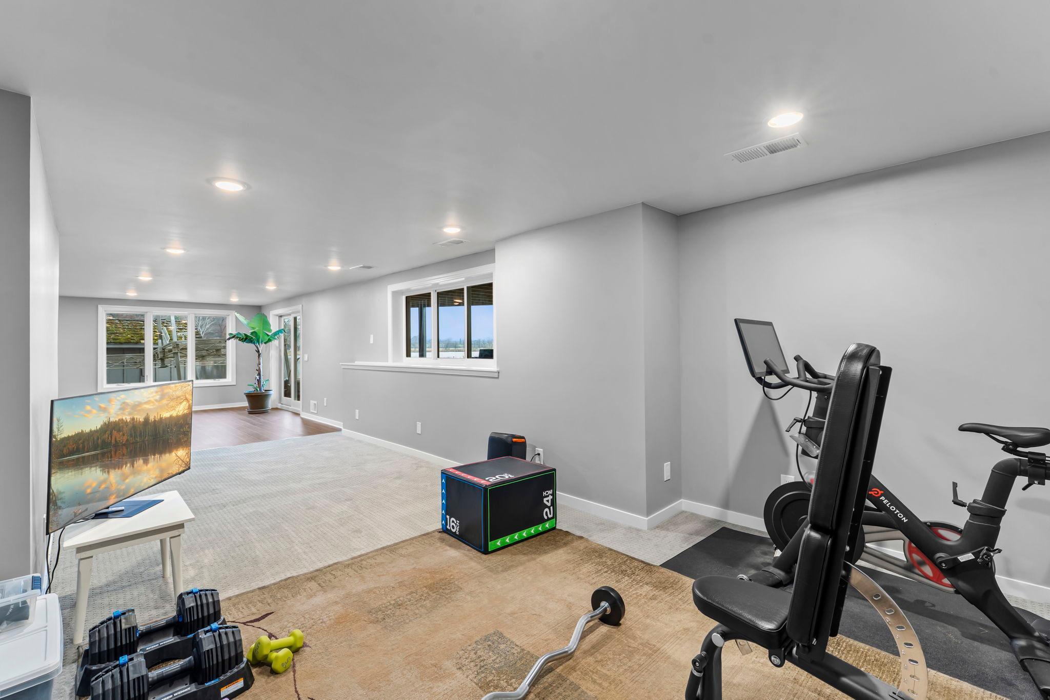 Saint Paul, Minnesota, 55126, United States, 4 Bedrooms Bedrooms, ,4 BathroomsBathrooms,Residential,Active,2027818