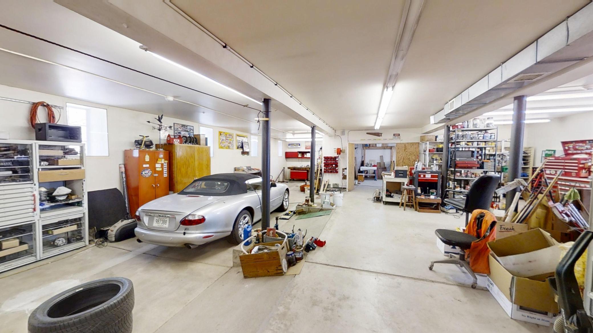 Northfield, Minnesota, 55057, United States, 3 Bedrooms Bedrooms, ,3 BathroomsBathrooms,Residential,Active,1920261