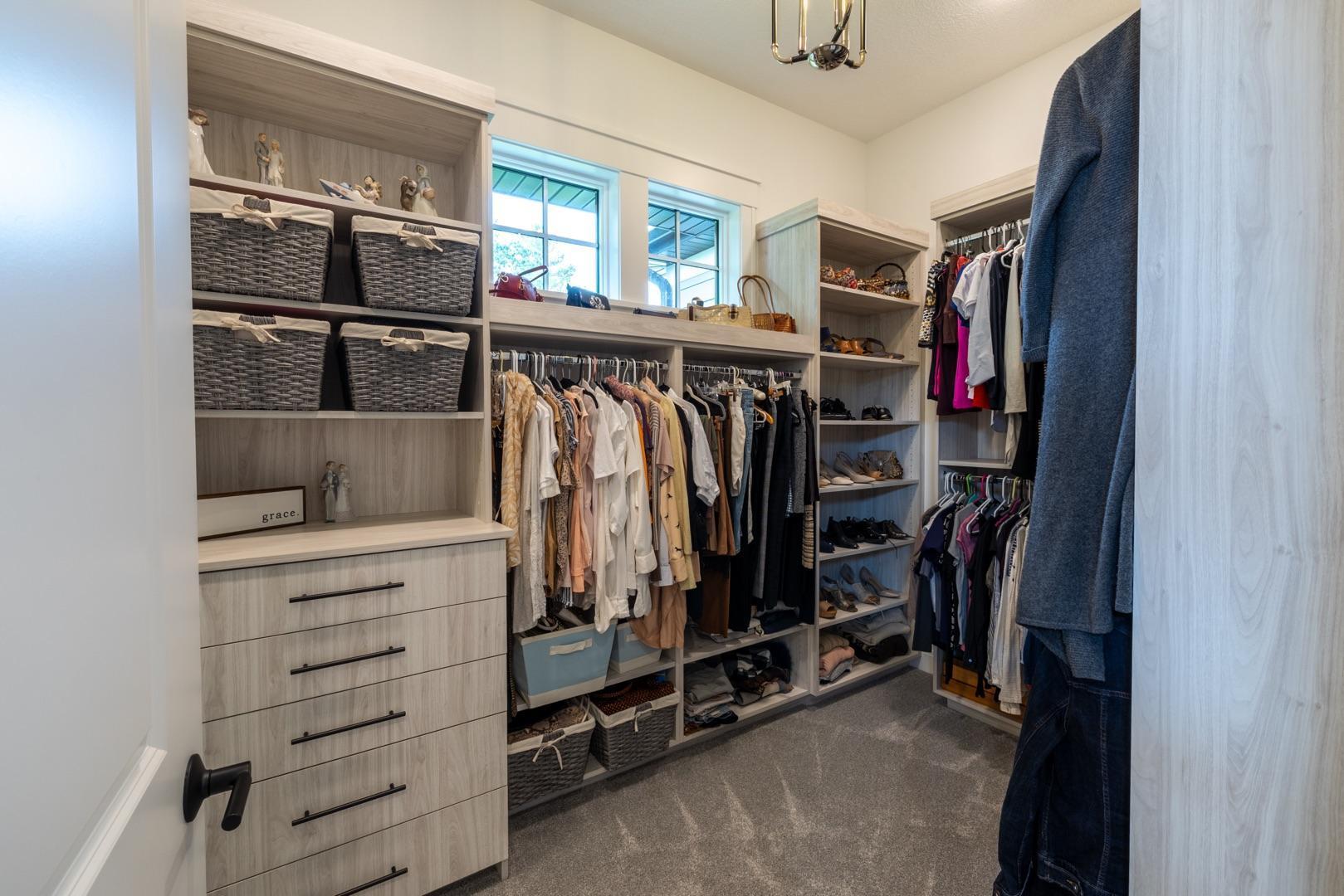 Rochester, Minnesota, 55902, United States, 4 Bedrooms Bedrooms, ,4 BathroomsBathrooms,Residential,Active,1853329