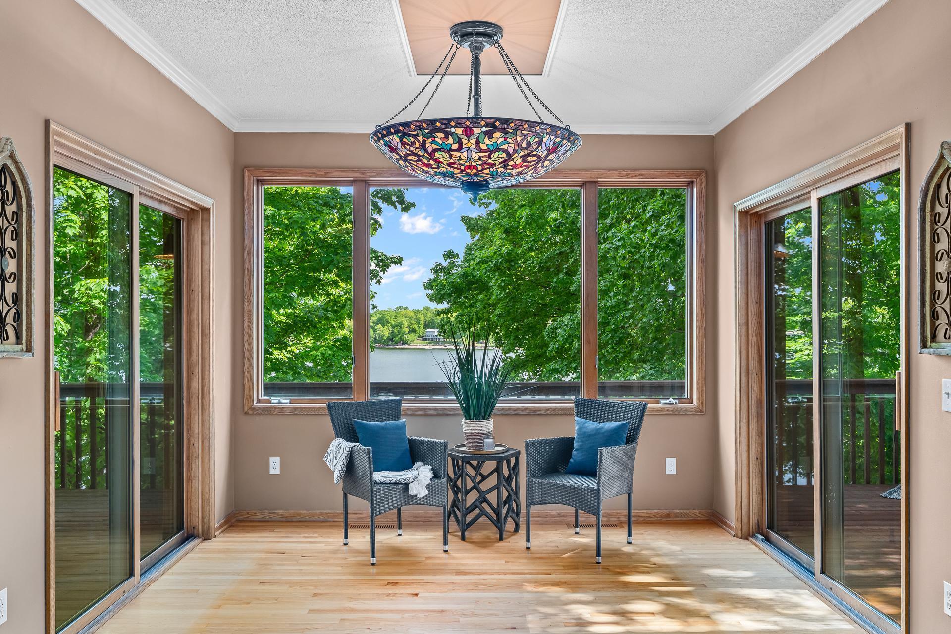 Prior Lake, Minnesota, 55372, United States, 4 Bedrooms Bedrooms, ,4 BathroomsBathrooms,Residential,Active,1995257