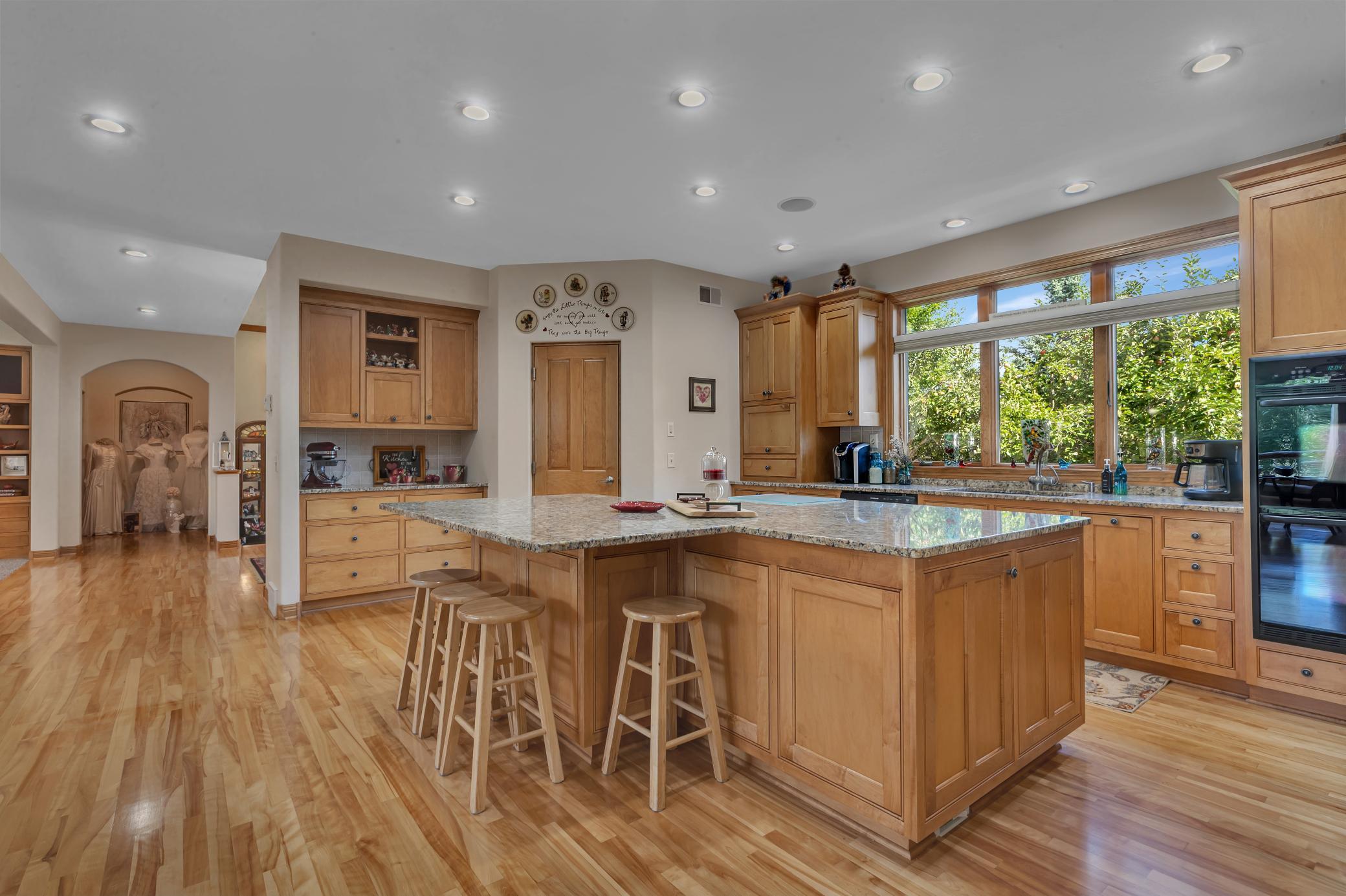 Saint Cloud, Minnesota, 56301, United States, 4 Bedrooms Bedrooms, ,3 BathroomsBathrooms,Residential,Active,1952283