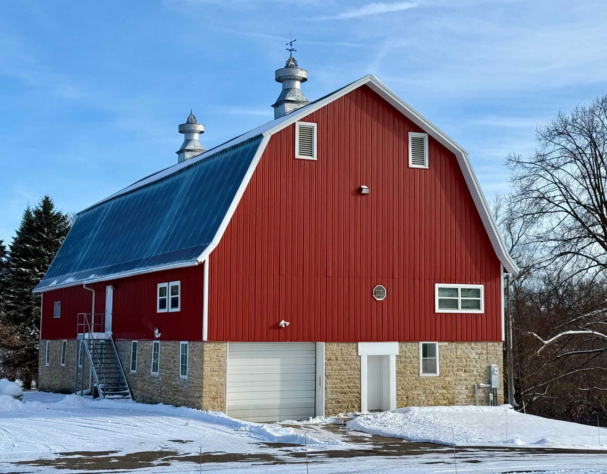 Northfield, Minnesota, 55057, United States, 3 Bedrooms Bedrooms, ,3 BathroomsBathrooms,Residential,Active,1920261