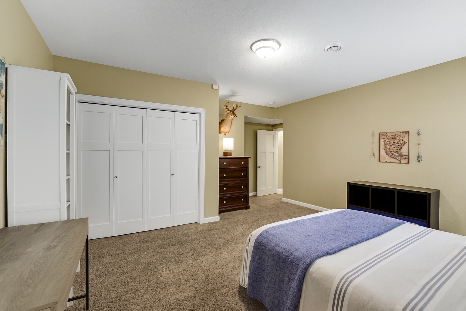 Prescott, Wisconsin, 54021, United States, 5 Bedrooms Bedrooms, ,4 BathroomsBathrooms,Residential,Active,1922293