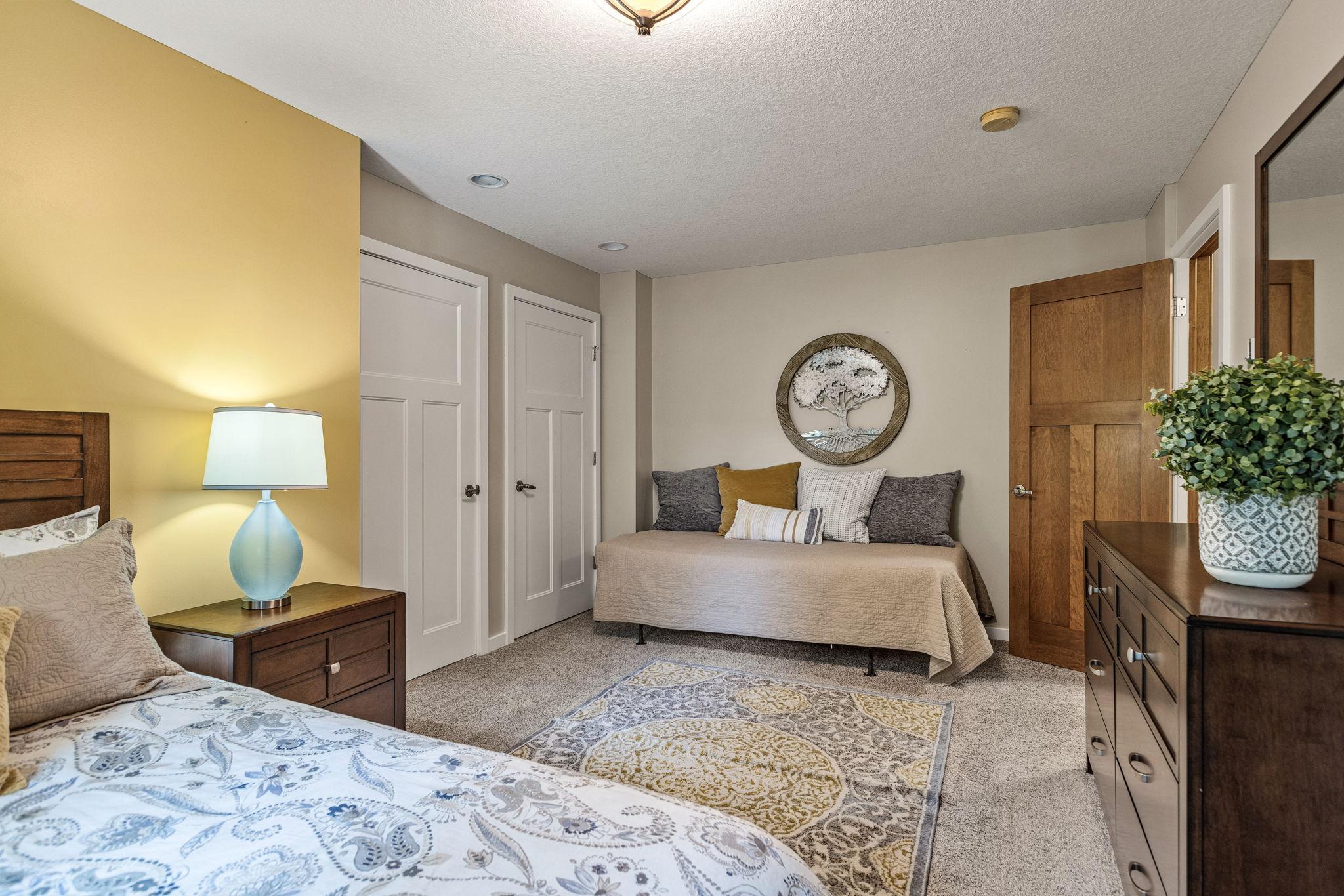 Rogers, Minnesota, 55374, United States, 5 Bedrooms Bedrooms, ,5 BathroomsBathrooms,Residential,Active,1914592