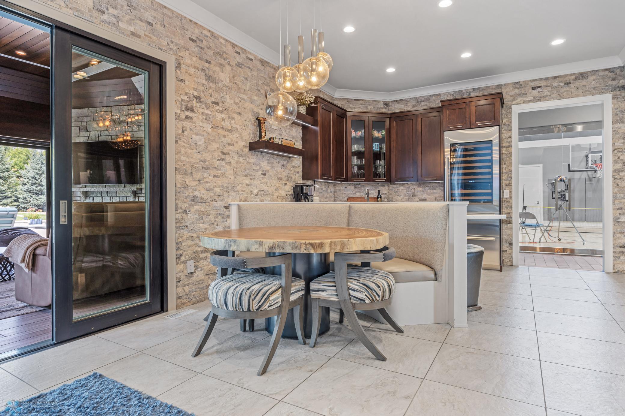 Fargo, North Dakota, 58104, United States, 5 Bedrooms Bedrooms, ,7 BathroomsBathrooms,Residential,Active,1941361