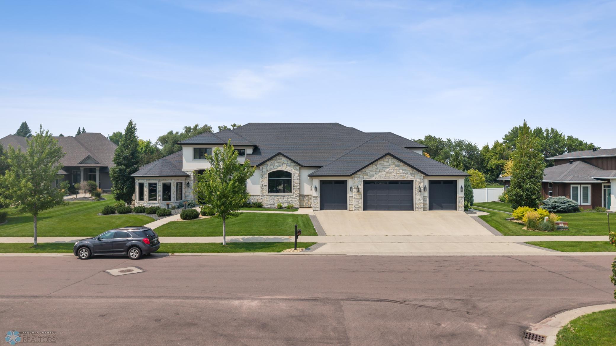 Fargo, North Dakota, 58104, United States, 5 Bedrooms Bedrooms, ,7 BathroomsBathrooms,Residential,Active,1941361