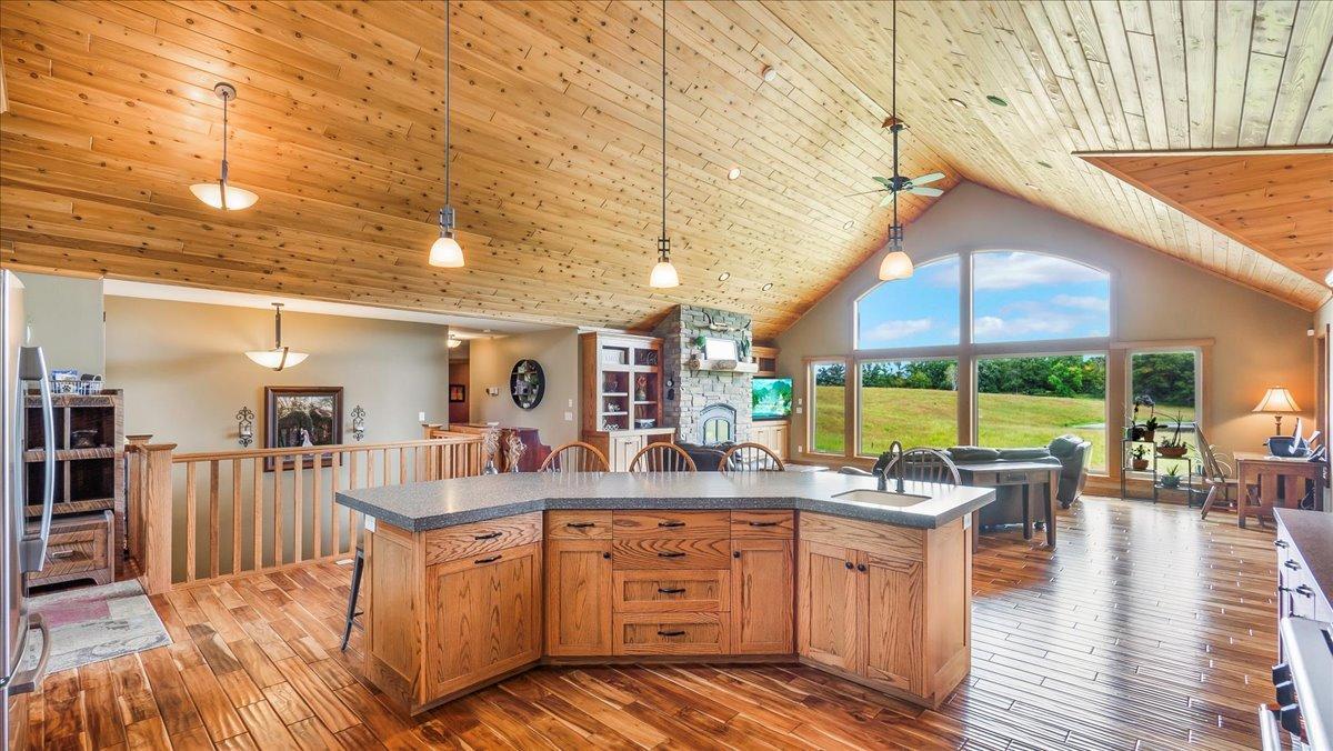Long Prairie, Minnesota, 56347, United States, 5 Bedrooms Bedrooms, ,4 BathroomsBathrooms,Residential,Active,1952985