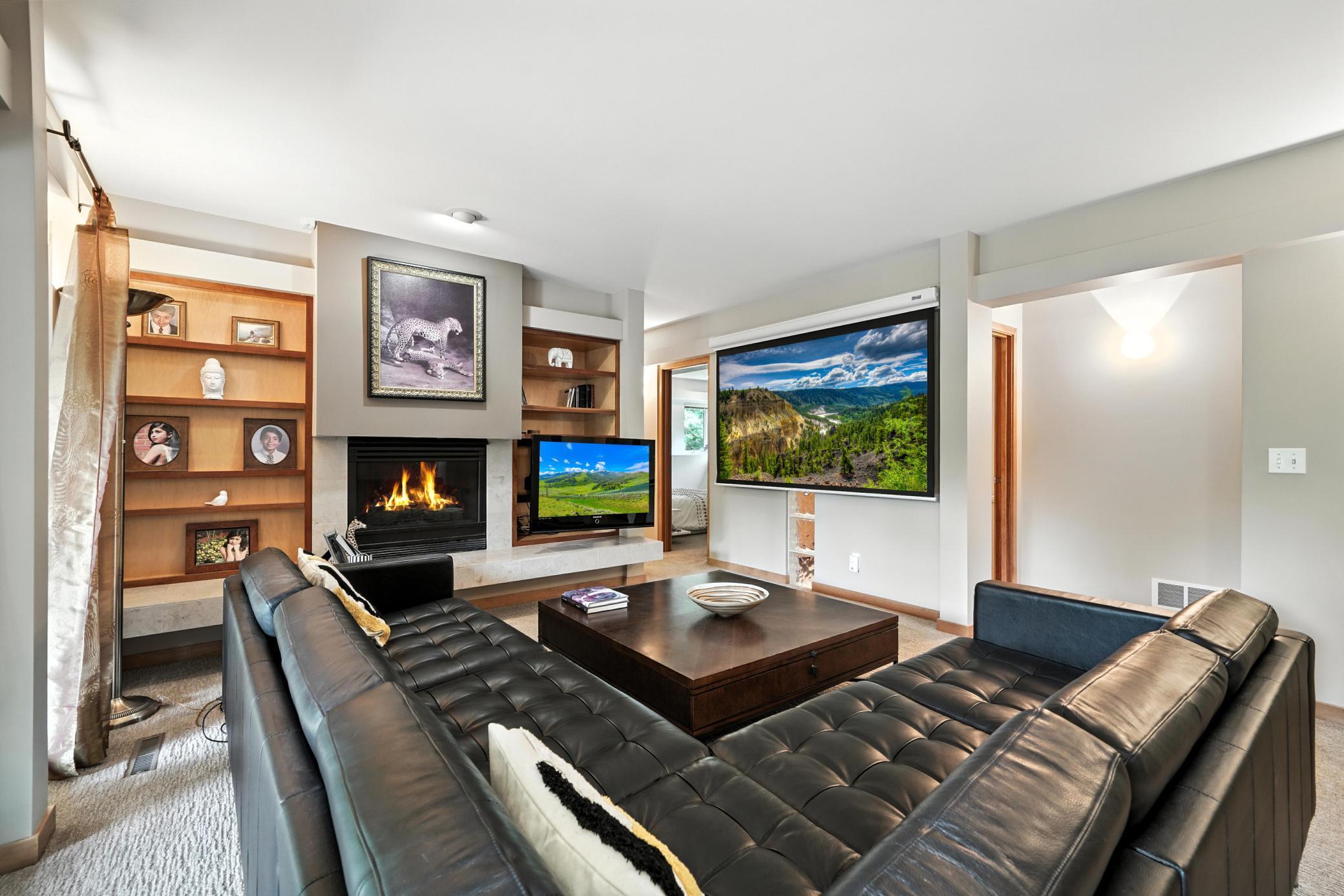 Minnetonka, Minnesota, 55345, United States, 5 Bedrooms Bedrooms, ,3 BathroomsBathrooms,Residential,Active,1971001