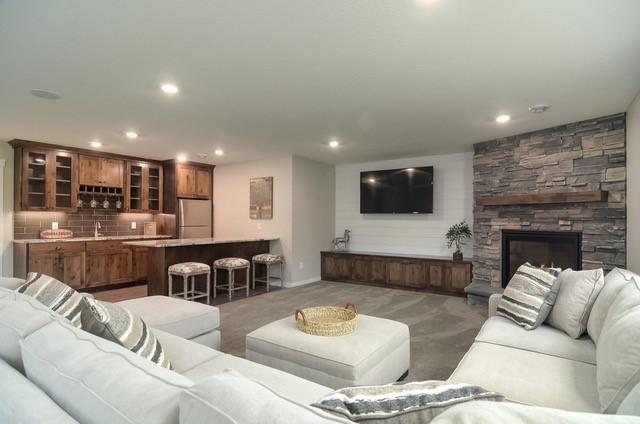 Circle Pines, Minnesota, 55014, United States, 4 Bedrooms Bedrooms, ,3 BathroomsBathrooms,Residential,Active,1892422