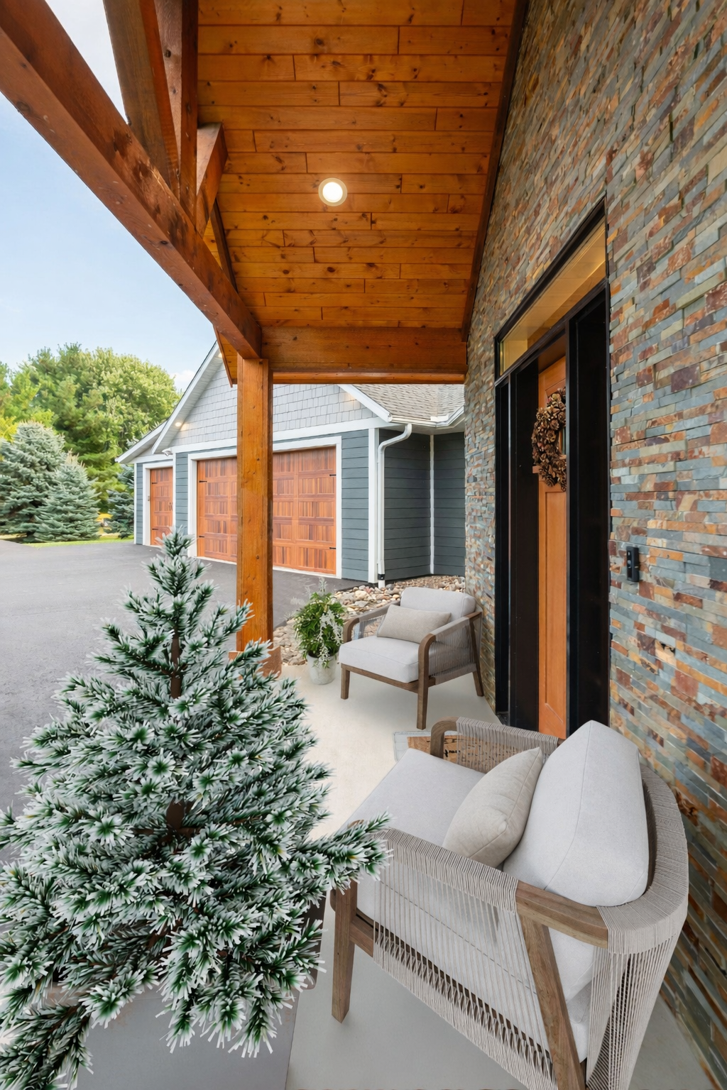 Cannon Falls, Minnesota, 55009, United States, 4 Bedrooms Bedrooms, ,3 BathroomsBathrooms,Residential,Active,2007288