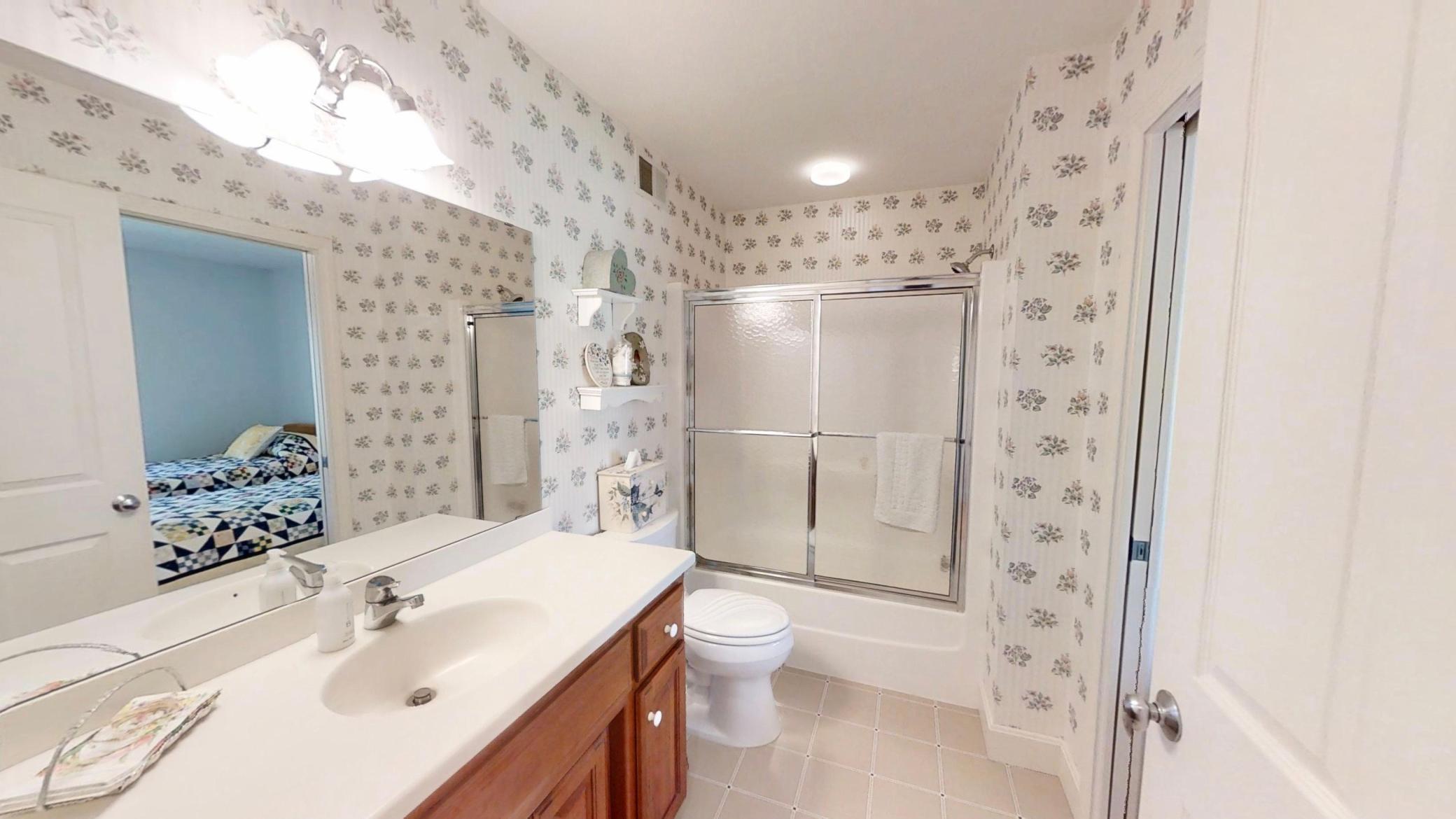 Northfield, Minnesota, 55057, United States, 3 Bedrooms Bedrooms, ,3 BathroomsBathrooms,Residential,Active,1920261