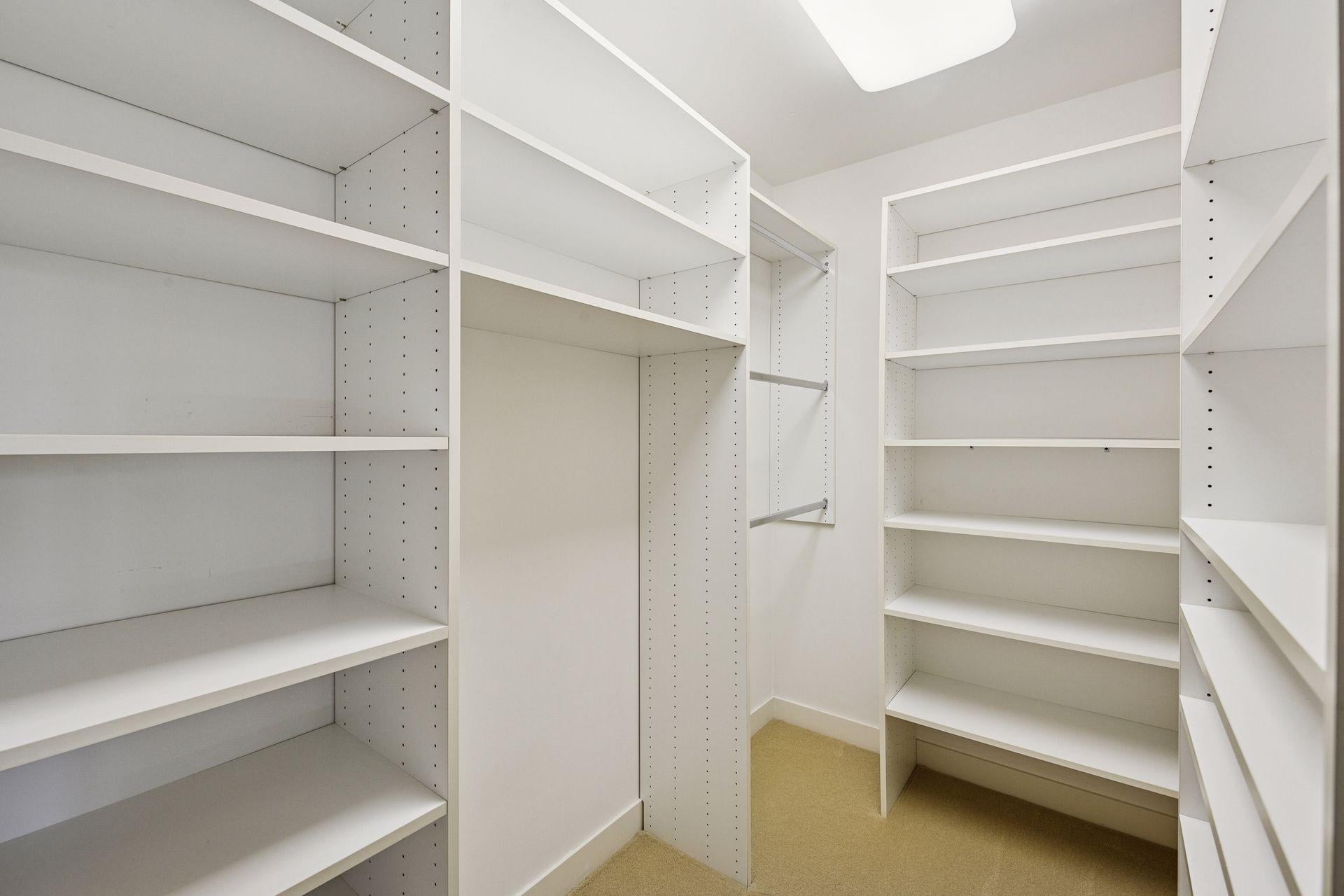 Minneapolis, Minnesota, 55439, United States, 5 Bedrooms Bedrooms, ,5 BathroomsBathrooms,Residential,Active,1944273