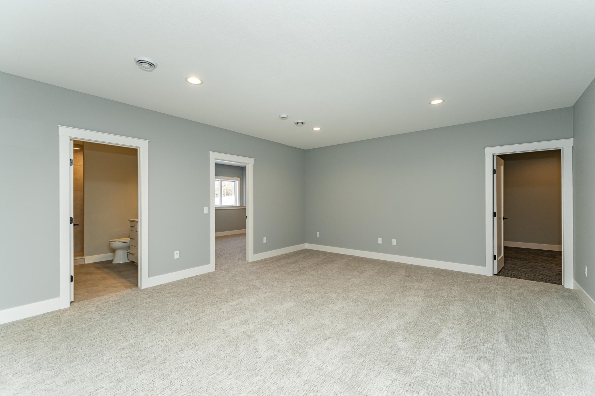 Rochester, Minnesota, 55902, United States, 5 Bedrooms Bedrooms, ,6 BathroomsBathrooms,Residential,Active,1892599