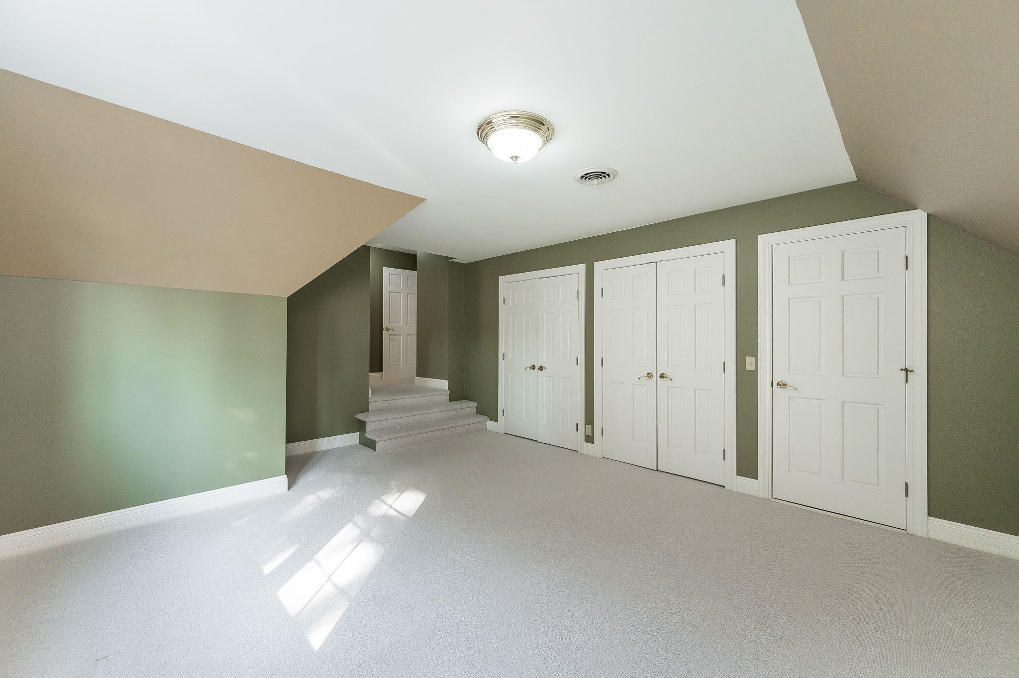Fairmont, Minnesota, 56031, United States, 5 Bedrooms Bedrooms, ,6 BathroomsBathrooms,Residential,Active,1953012